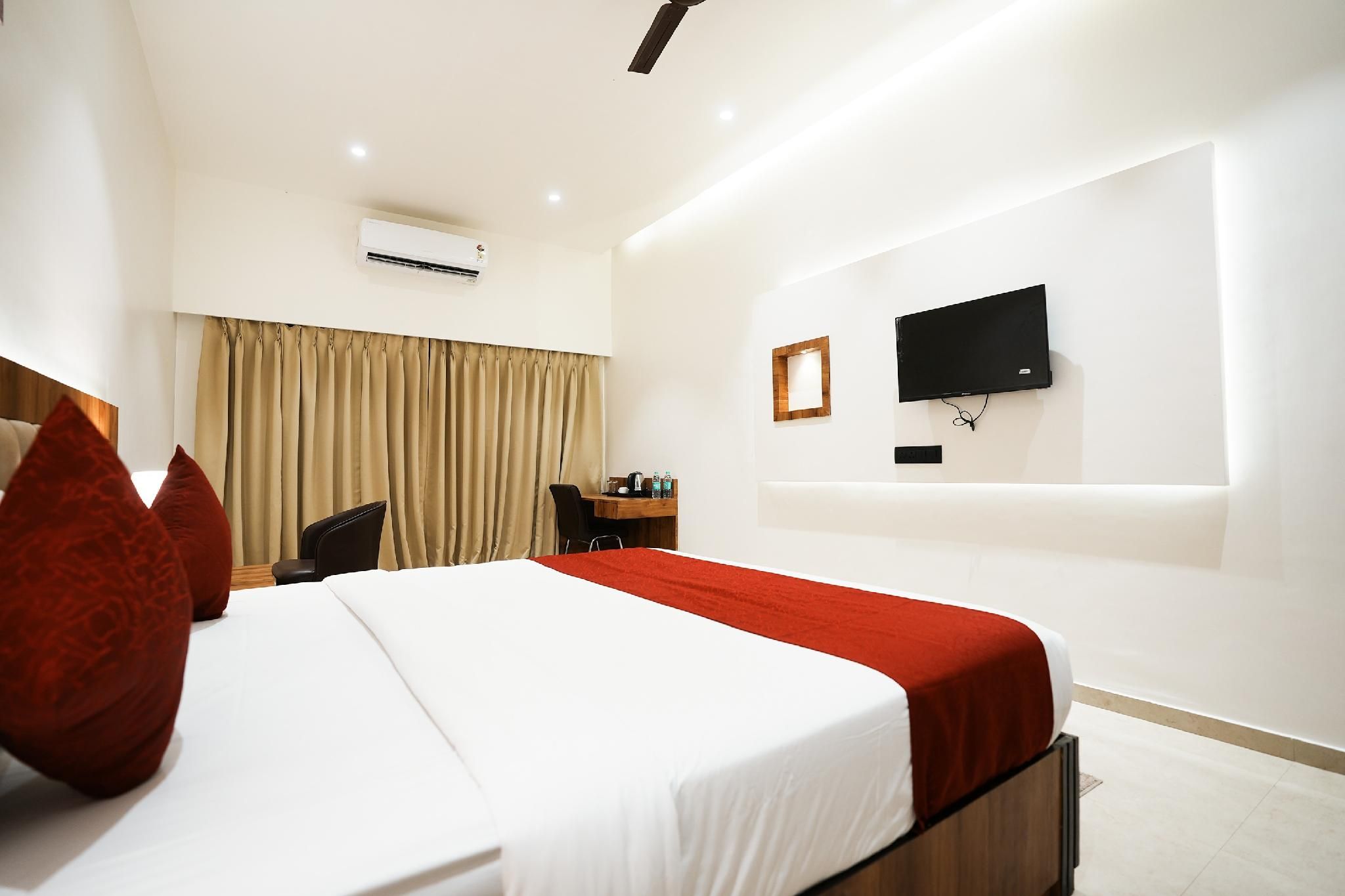 Madhav Residency Executive Rooms with balcony 2