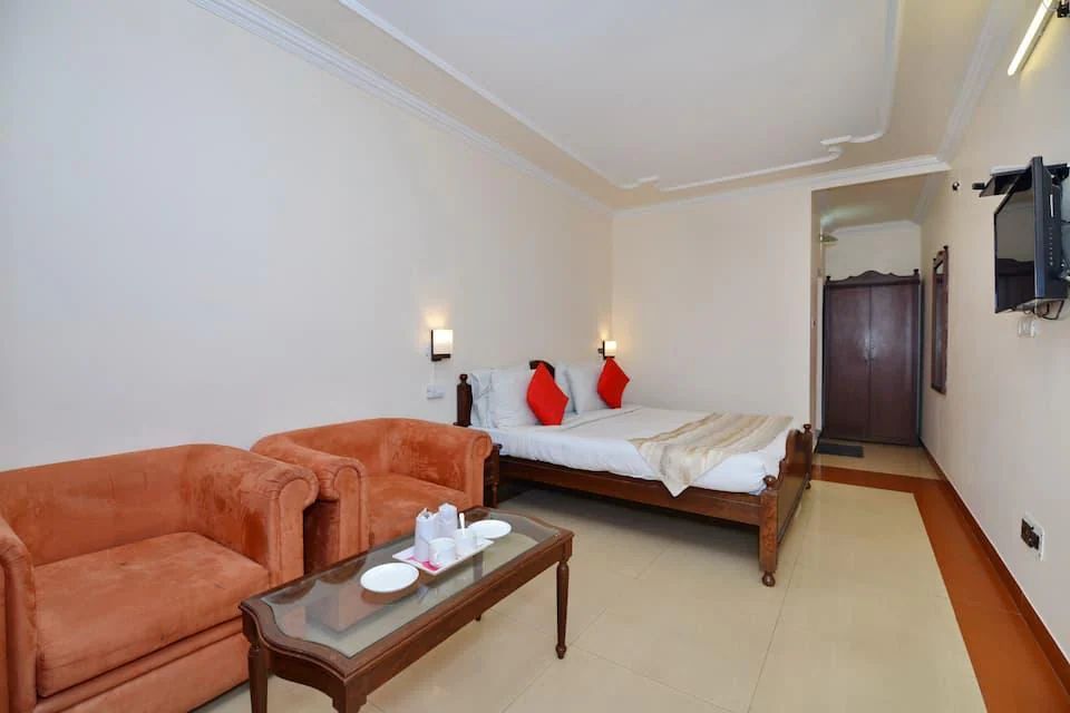 FabHotel Aroma