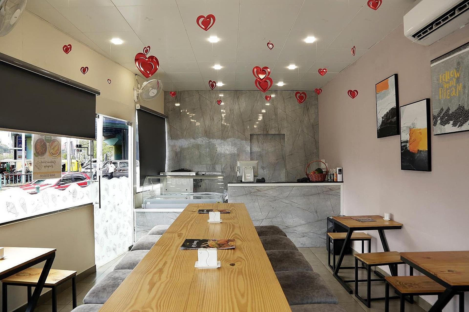 Food & Dining