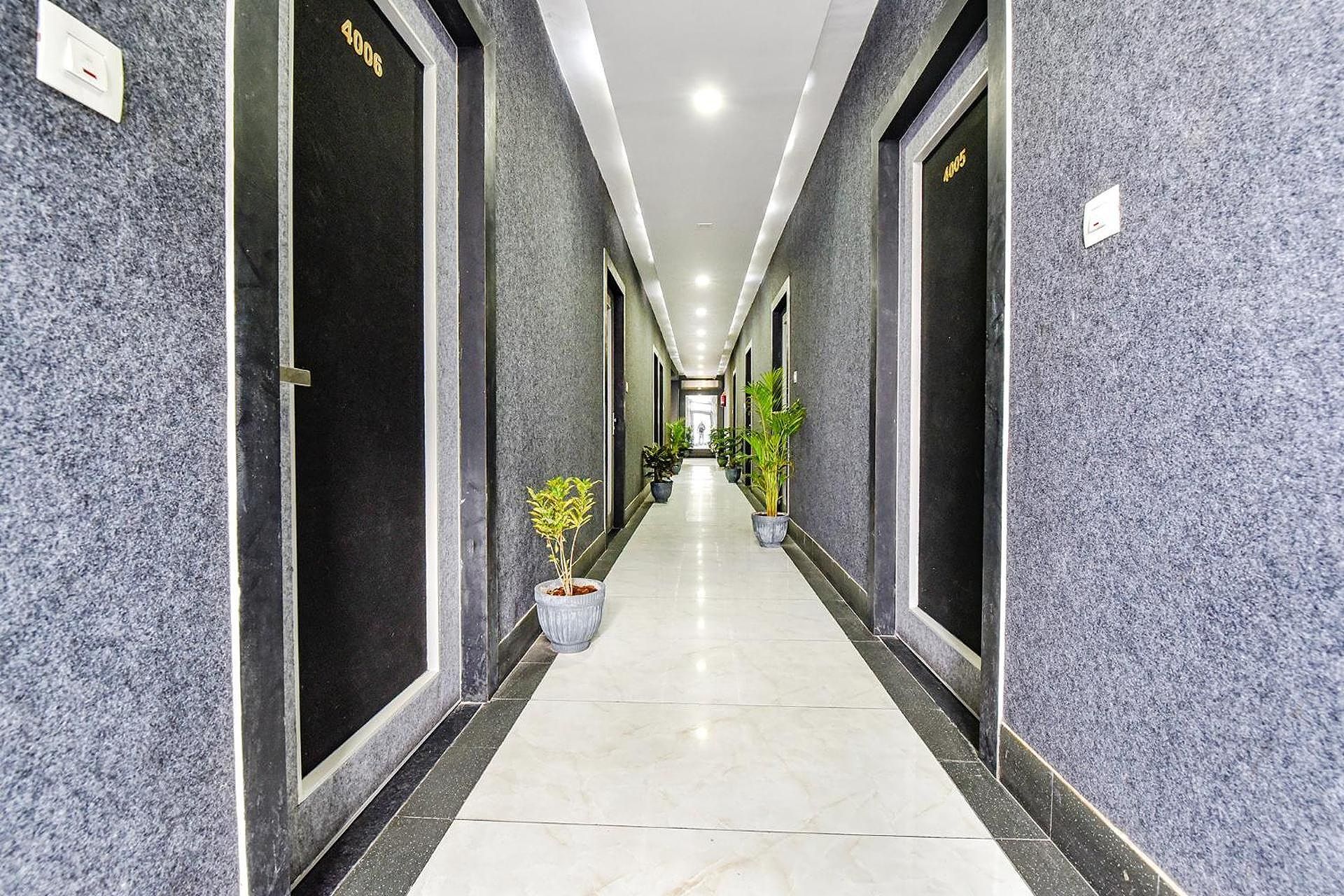 Collection O Hotel Surya Palace
