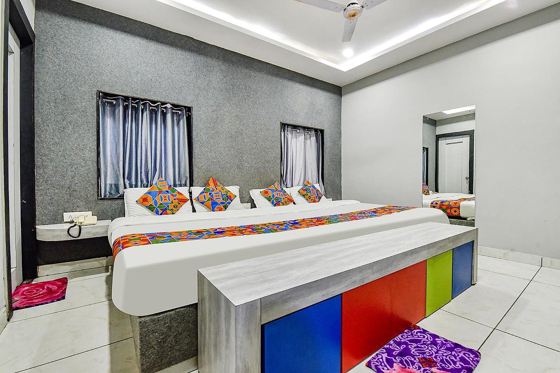 Collection O Hotel Surya Palace