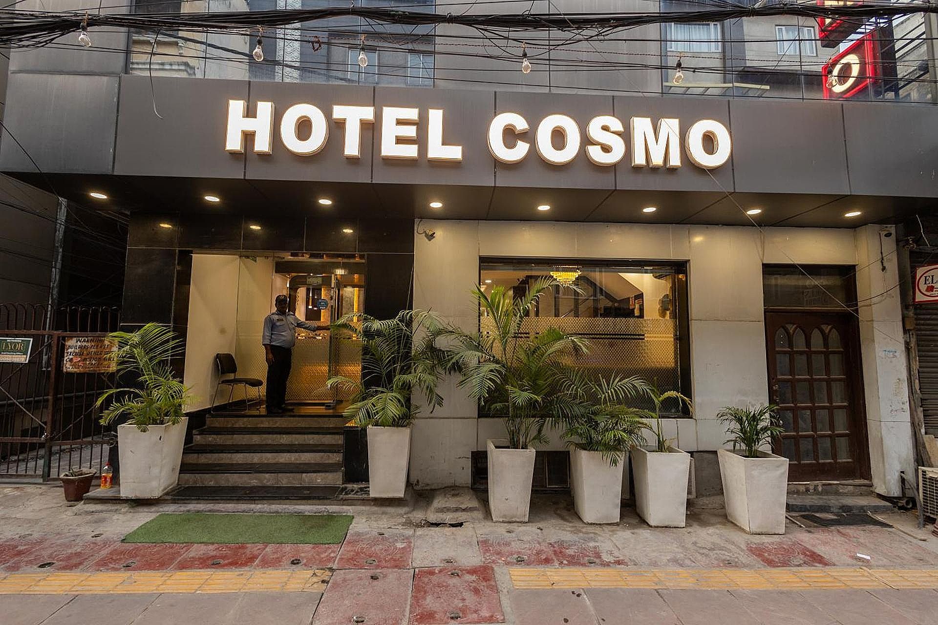 Hotel Cosmo - Karol Bagh