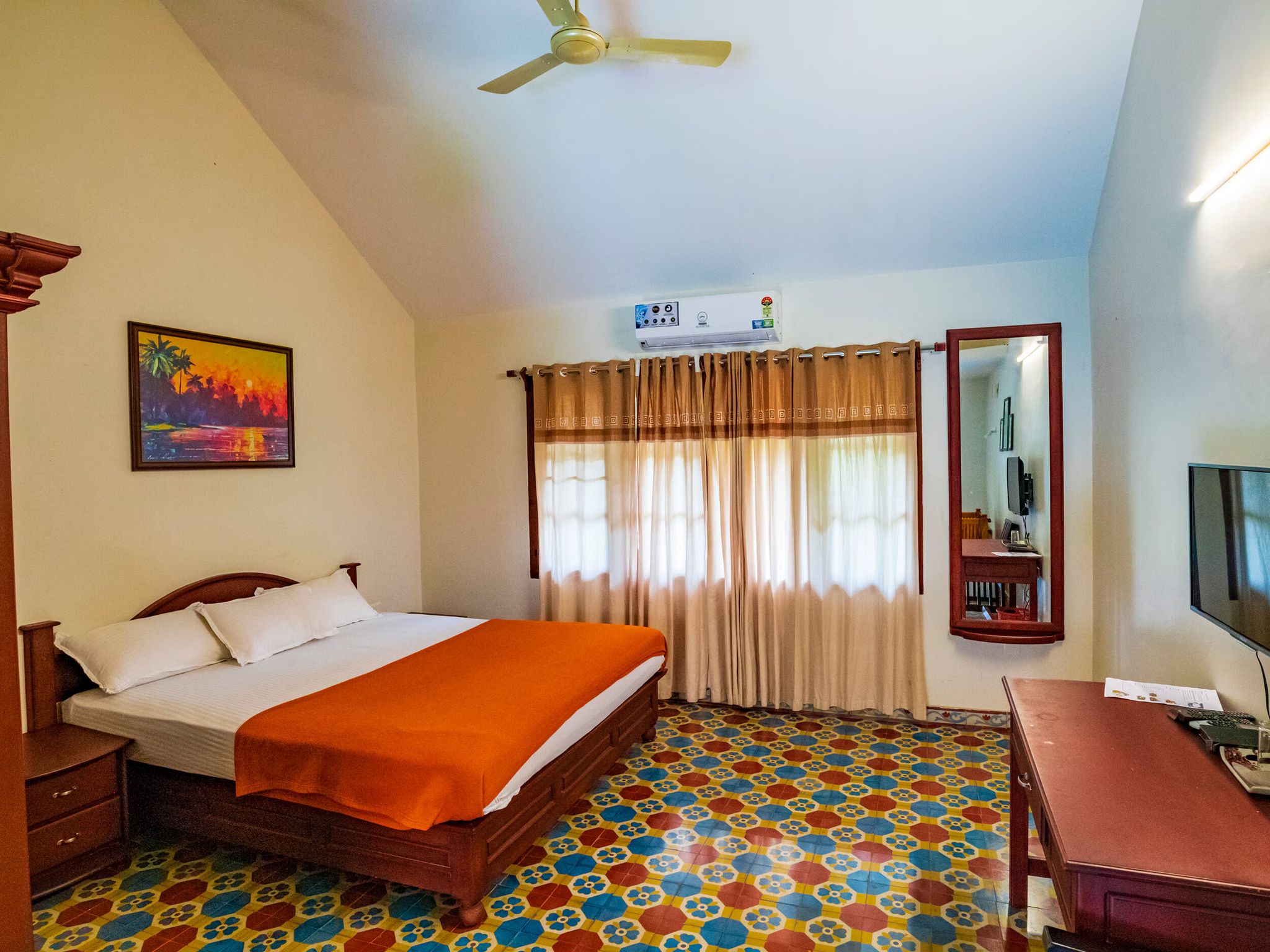 Mini Suite