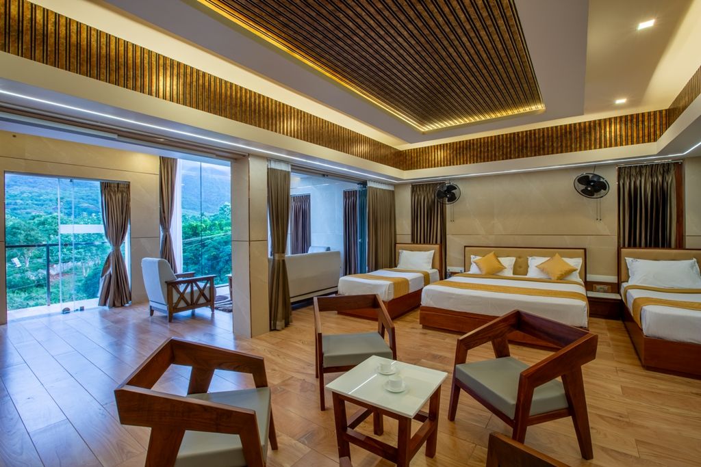 Zamin Resort Deluxe Double Room 4