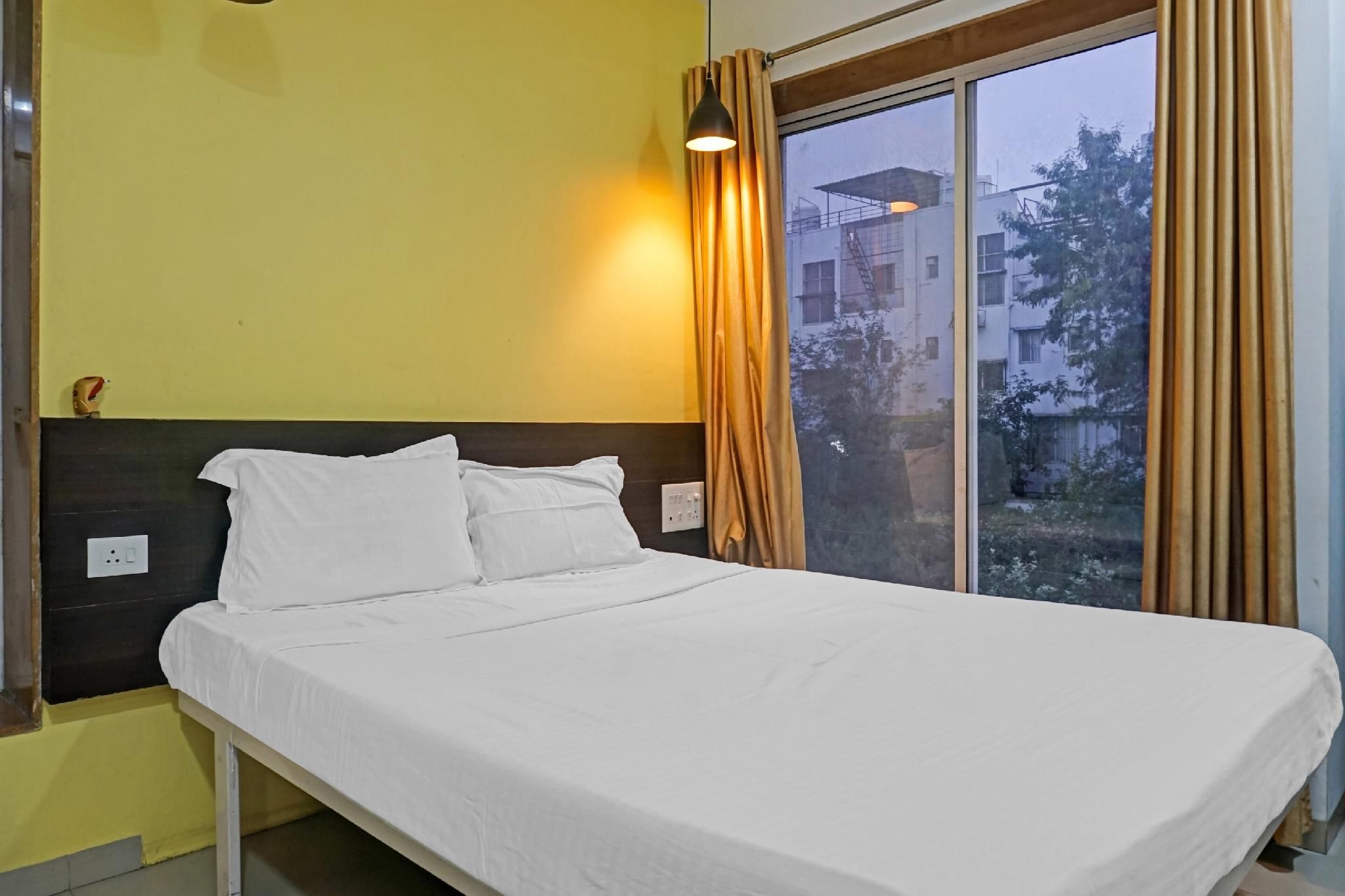 Deluxe Double or Twin