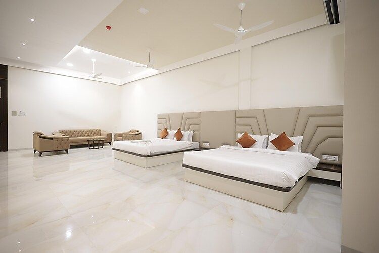 Family Grand Room