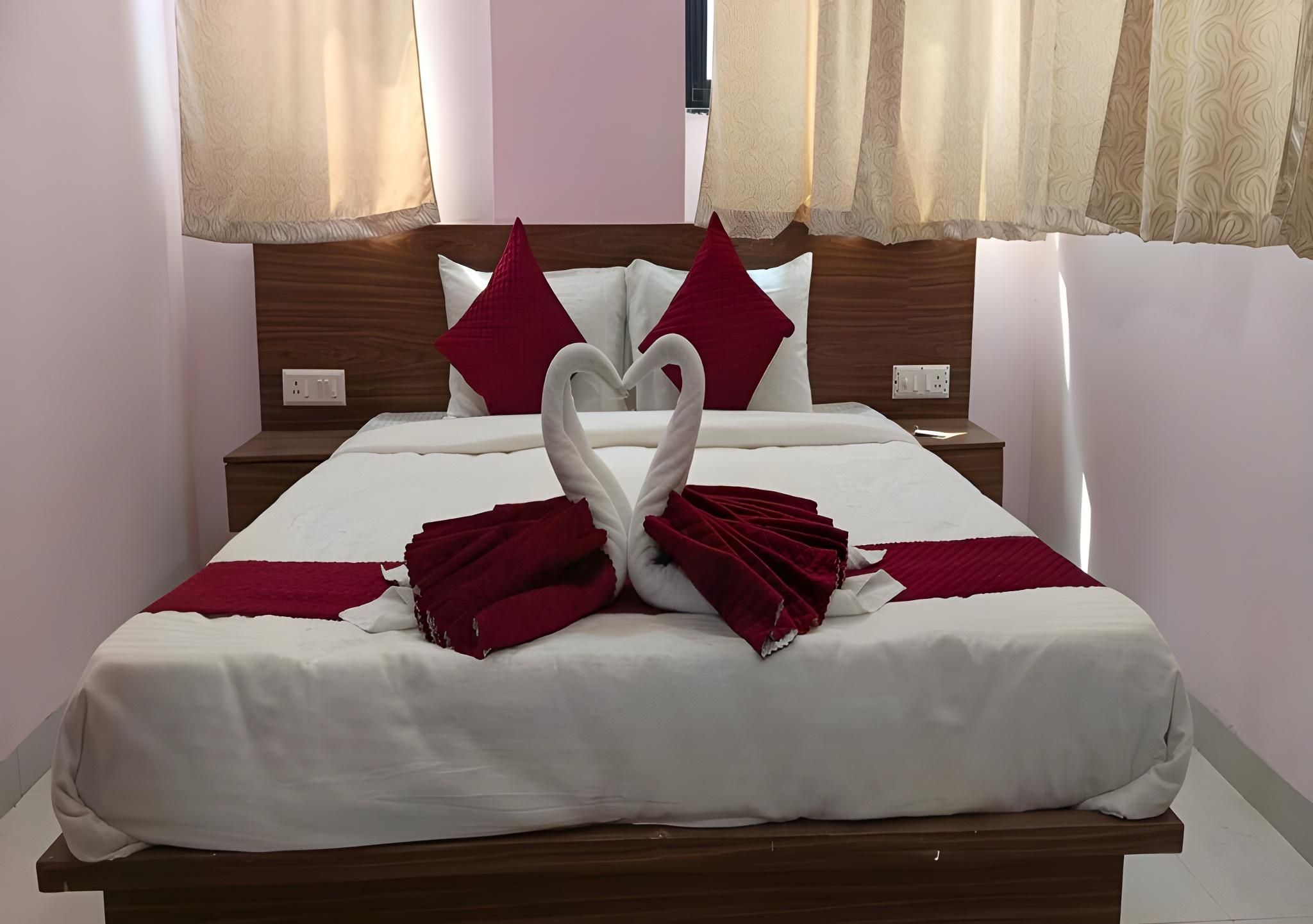Hotel Kharadi Inn Deluxe NON AC Room with Dedicated WIFI Router 2