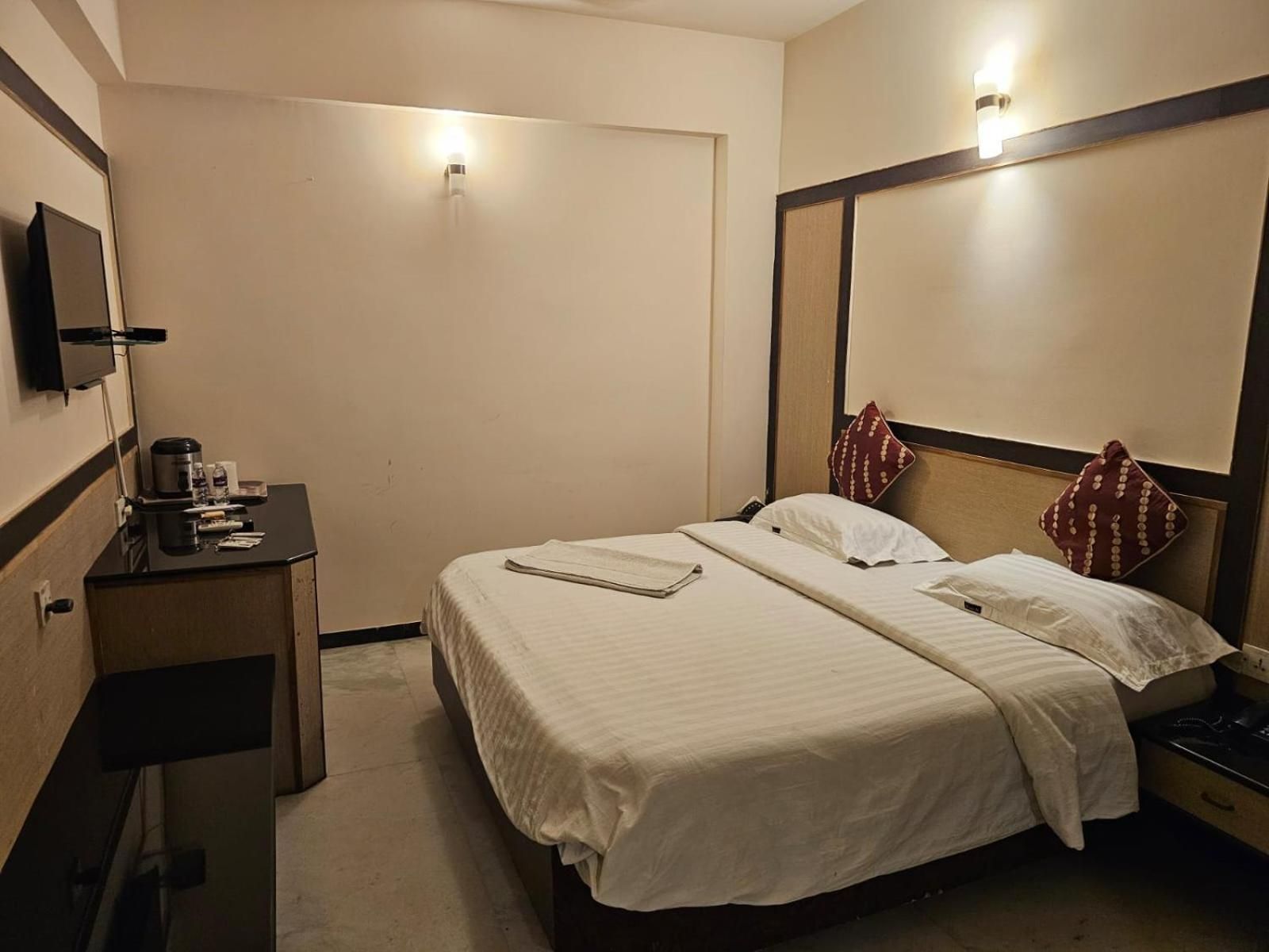 Hotel Merilin DELUXE AC 3