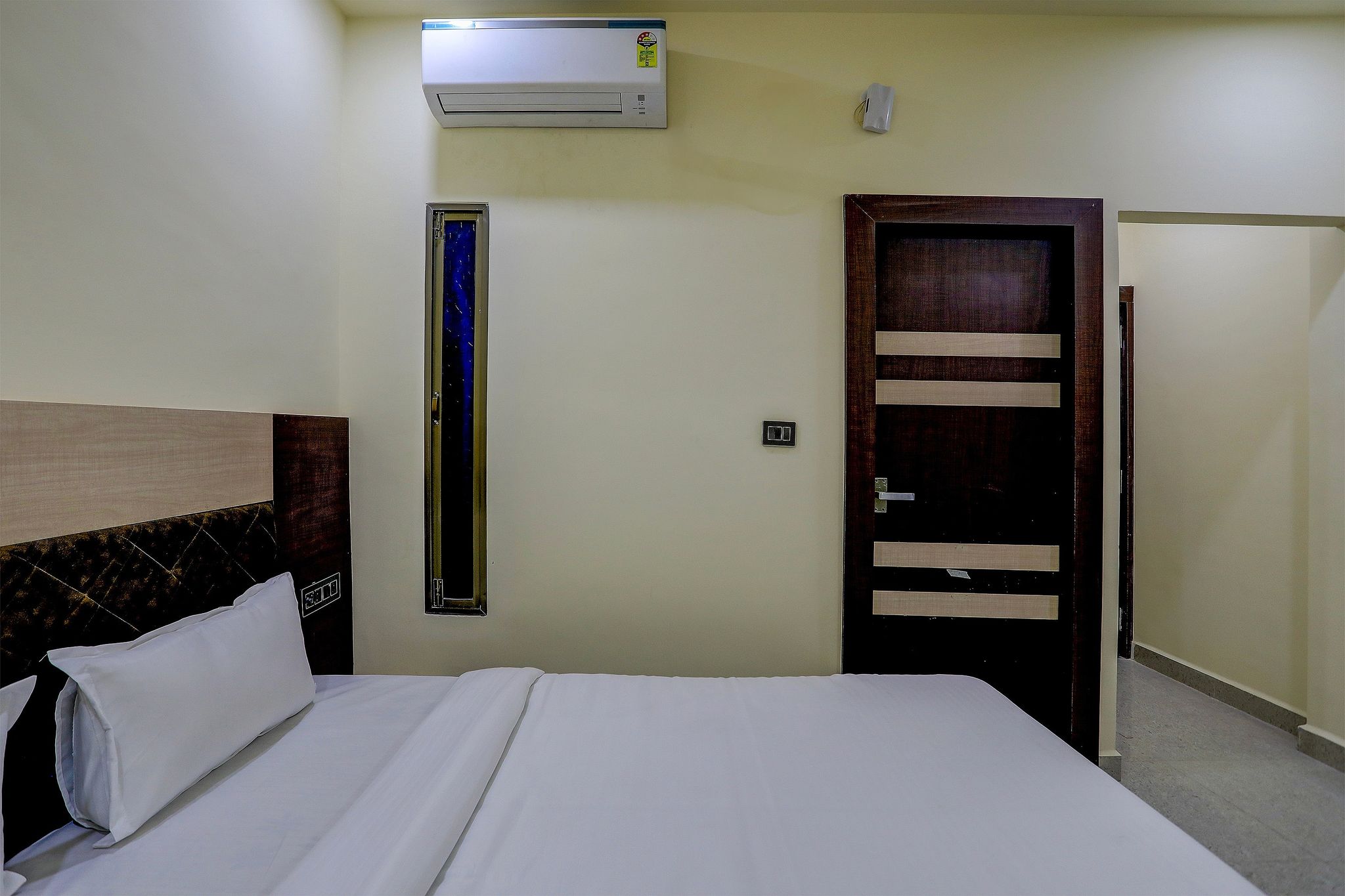 Hotel O by OYO Madhuram Residency Classic 6