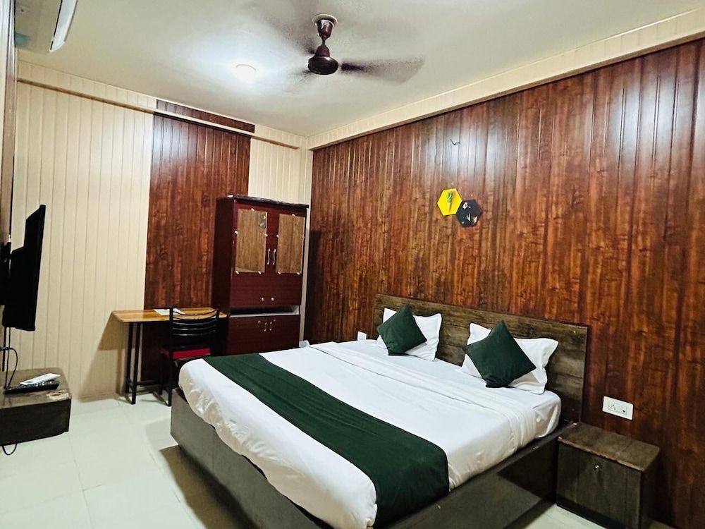 Wishotel Inn Ambrosia Classic Room, City View