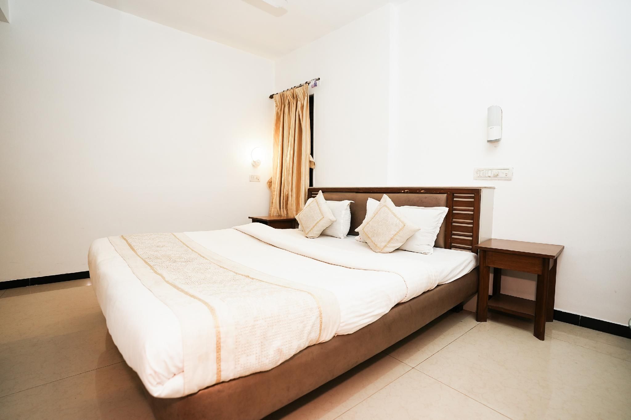 super deluxe air conditioining room