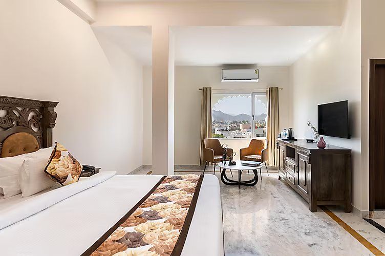 The Royal Courtyard Maharani Suites 3