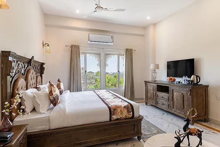 The Royal Courtyard Maharani Suites 2