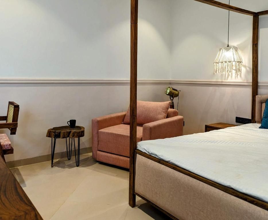 Cape House Presidential Penthouse Suite with Bathtub 2