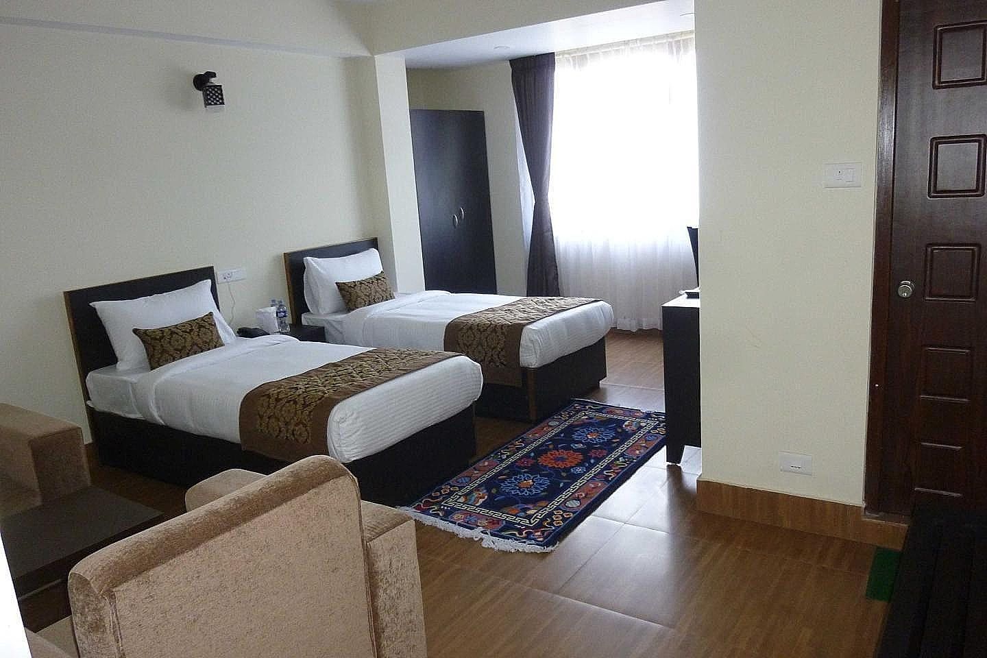 Twin Bed Room