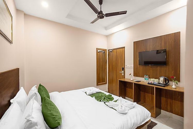 Executive Queen Room