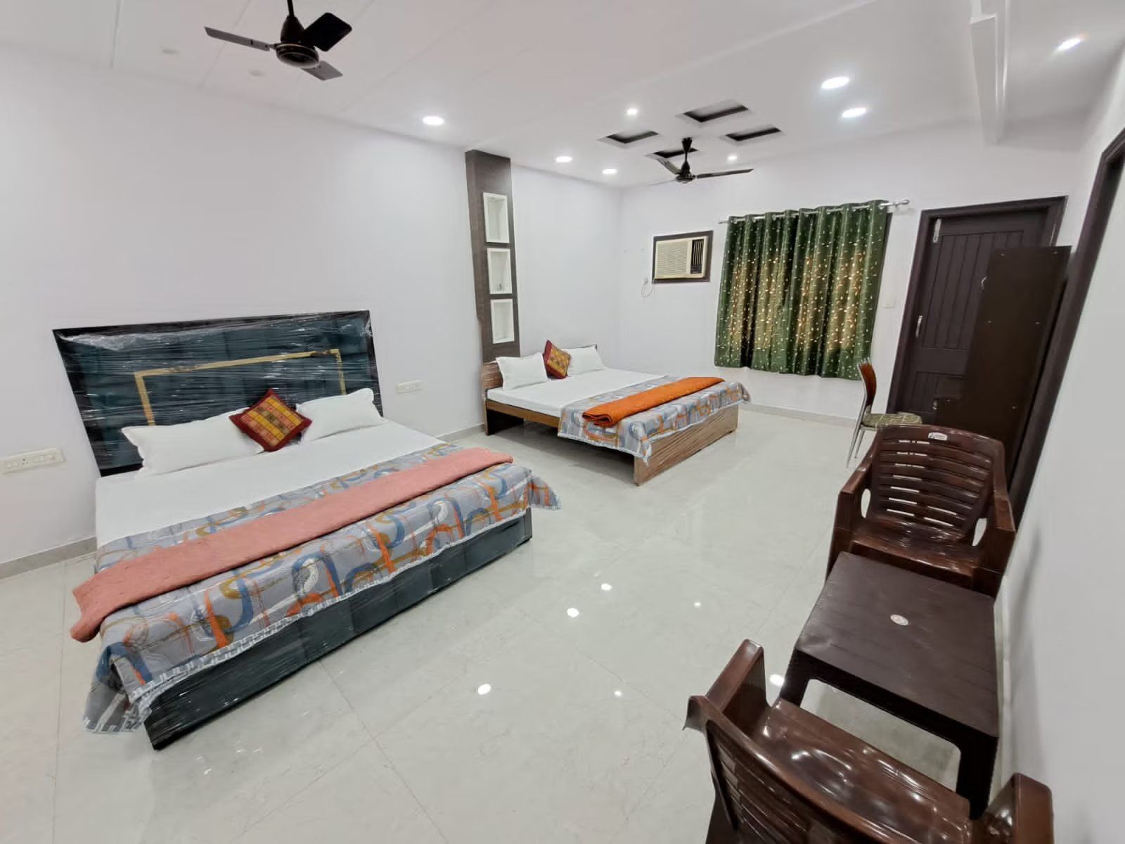 Triple Bed Room