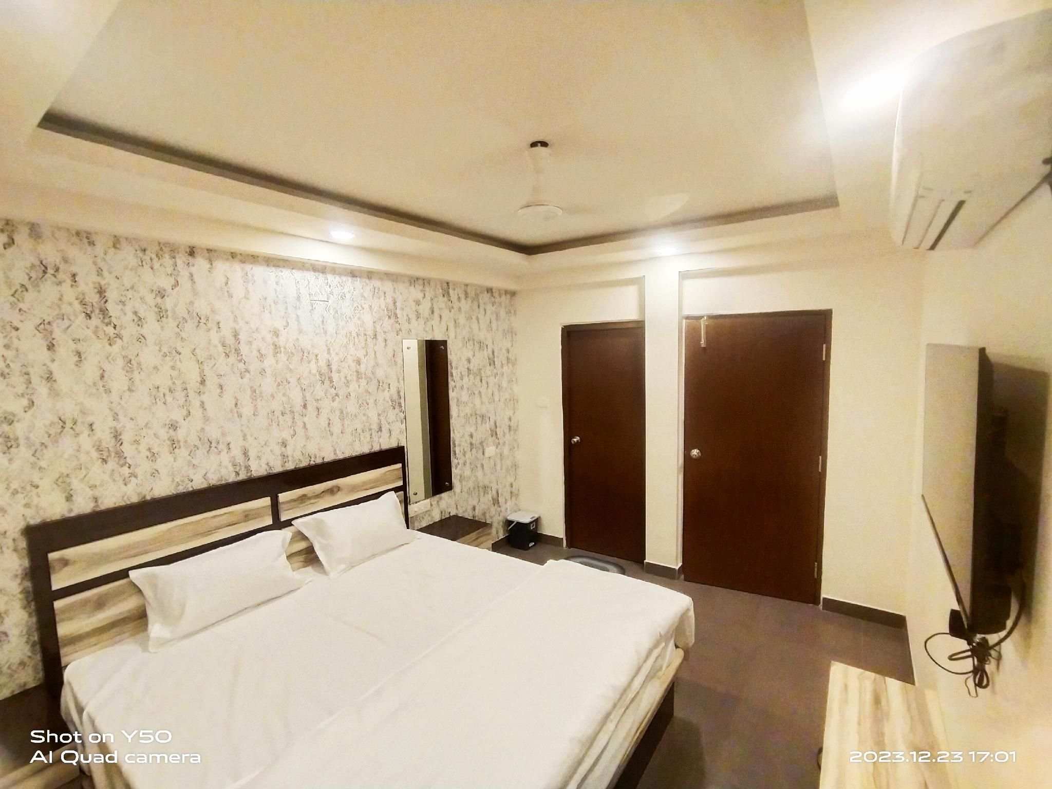 Premium Suite