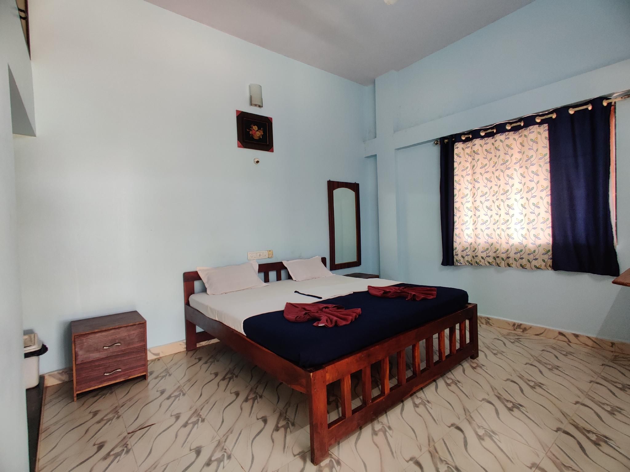 AC Family Room With 4 Beds