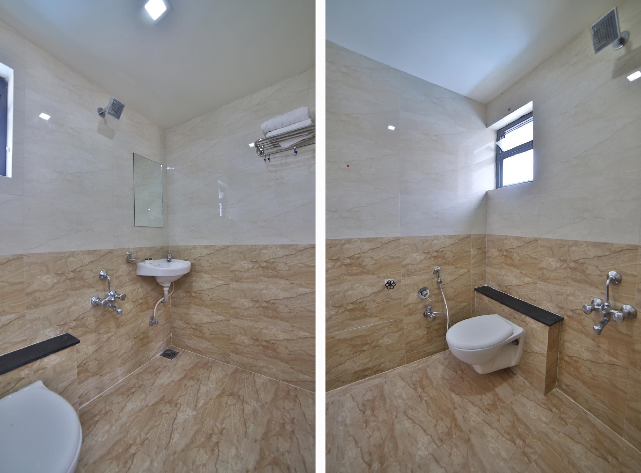 OYO 41929 Hotel Loyal Residency Standard Double 3