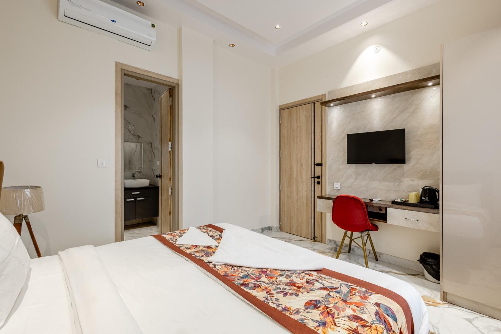 Lime Tree Hotel Genpact, Vatika Chowk, Sector 69  Standard Room