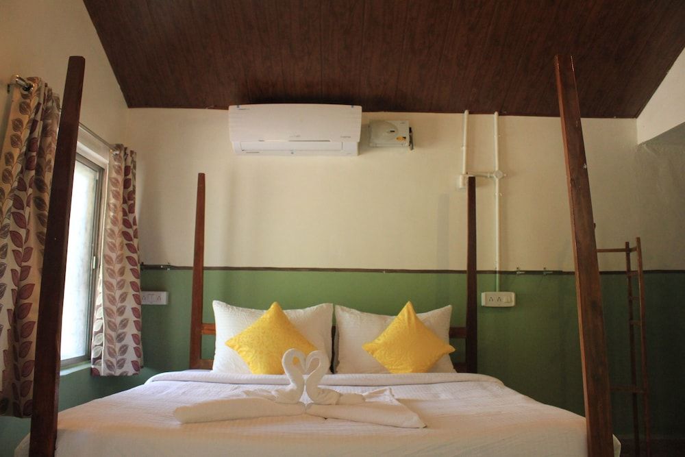 Avadale Tadoba - Stag Groups Not Allowed Deluxe Cabin 2