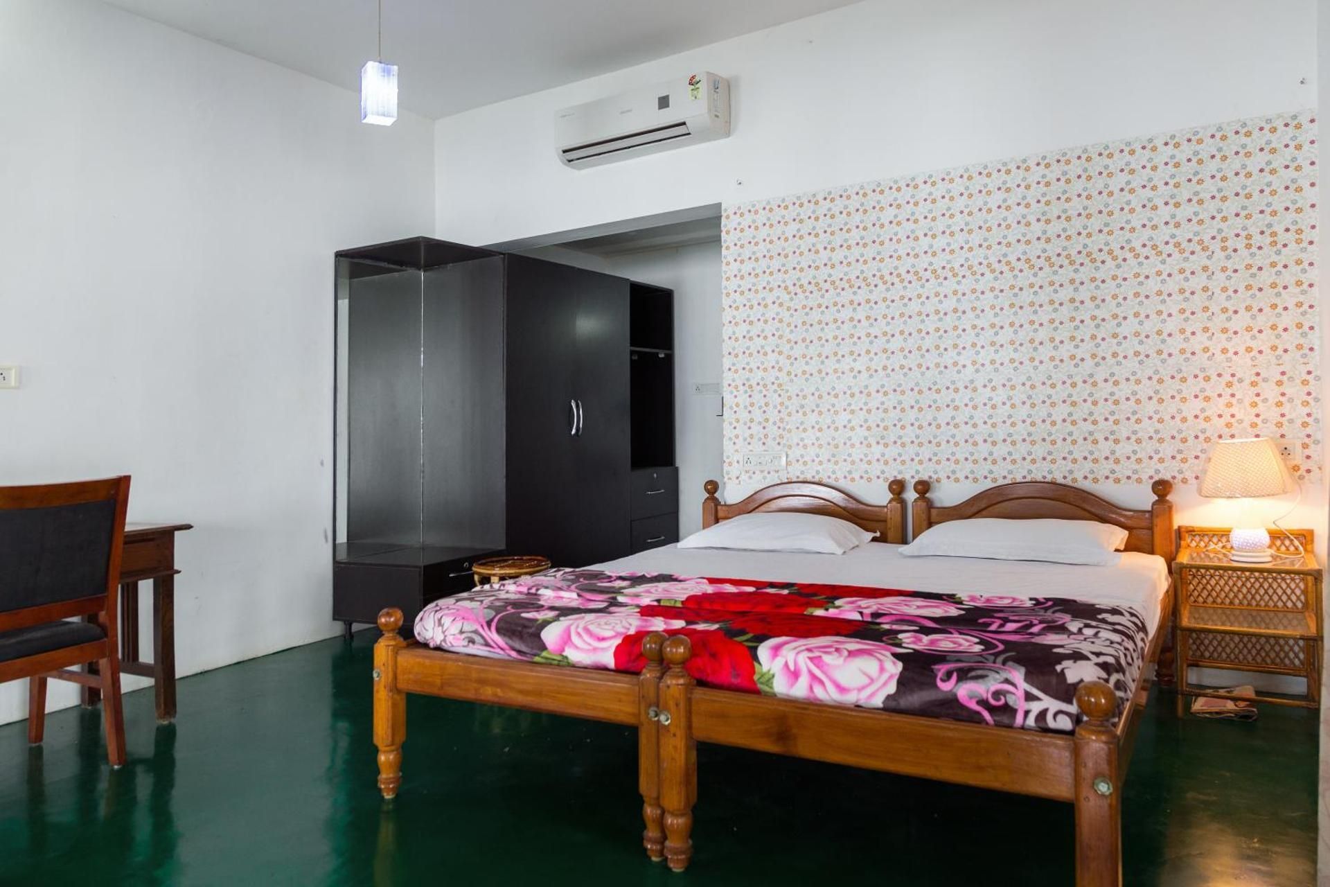 Orchid Lake View Homestay Deluxe  2
