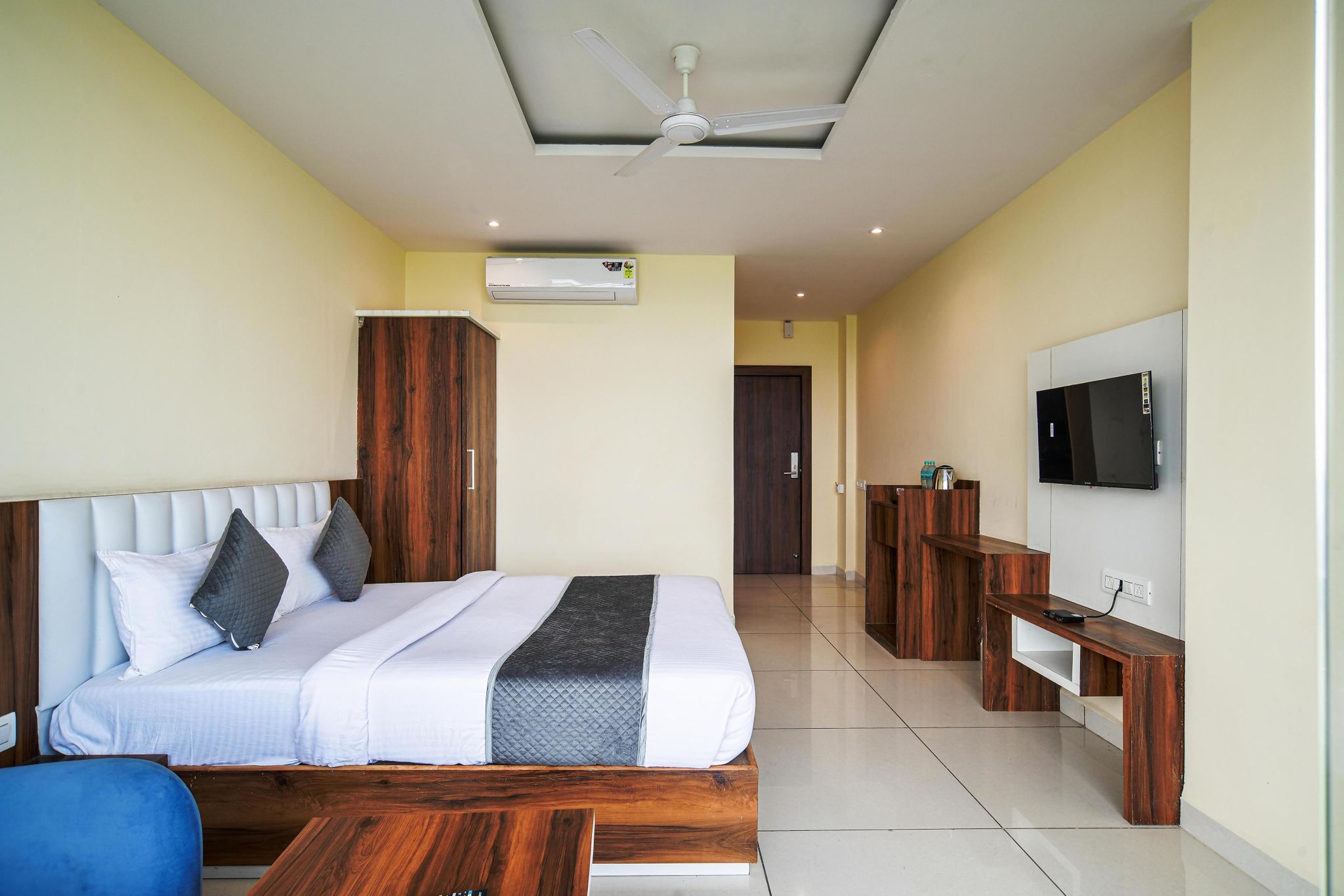 Radhe Krishna Resort Executive Double Room 3