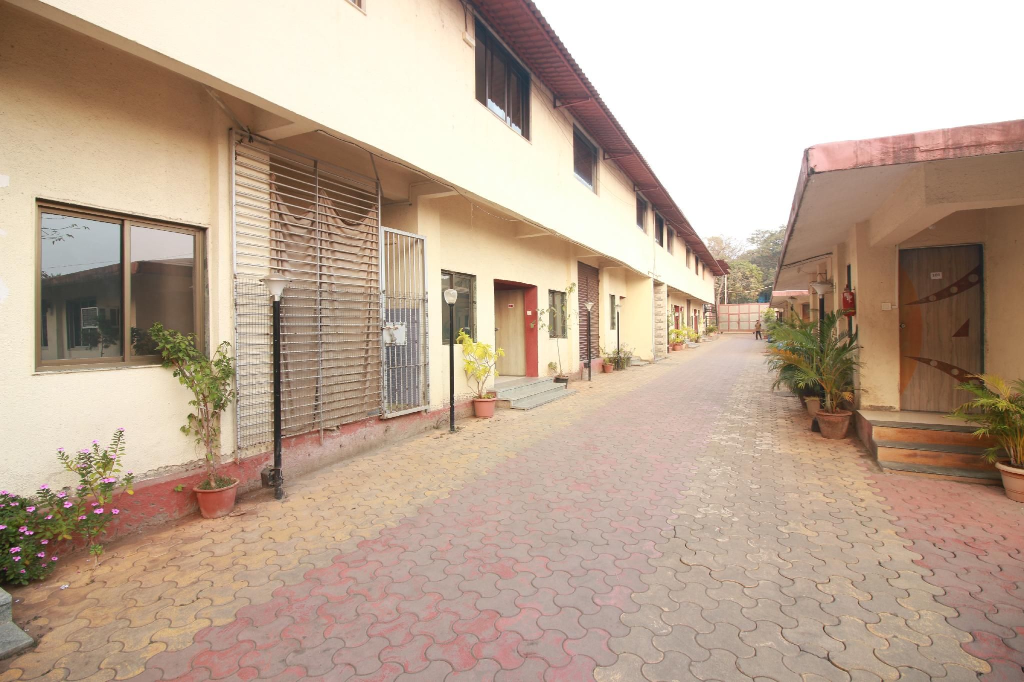 Hotel Nest Inn Residency - Bhiwandi