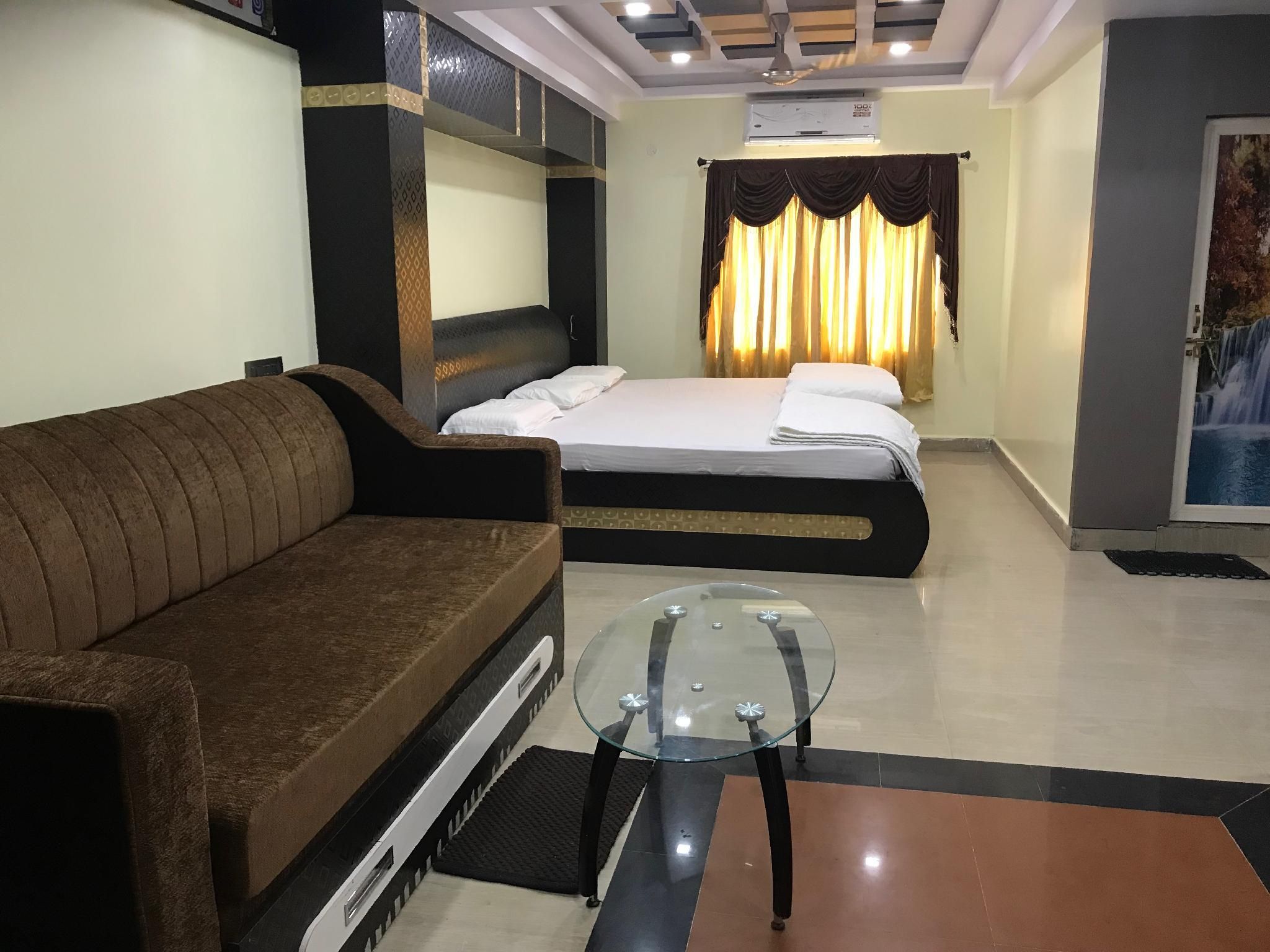 Ushasree Residency - Aruku Valley Road Suite Room King