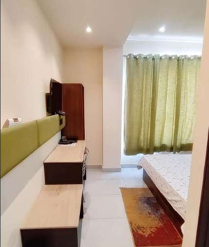  Hotel Luxuria Deluxe Room With High Speed Wi-Fi 4