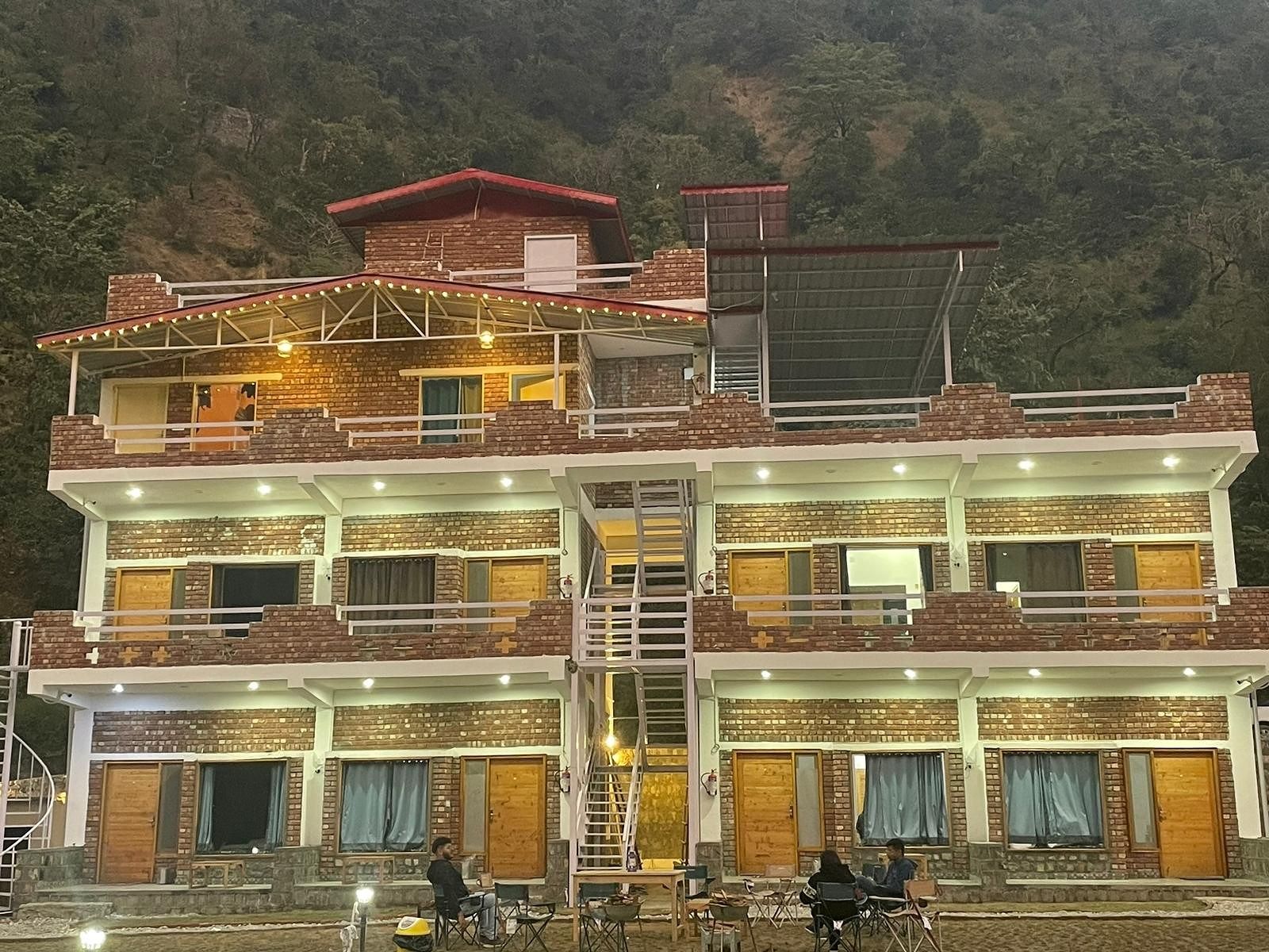 The Needam - Luxury in the stunning Himalayas