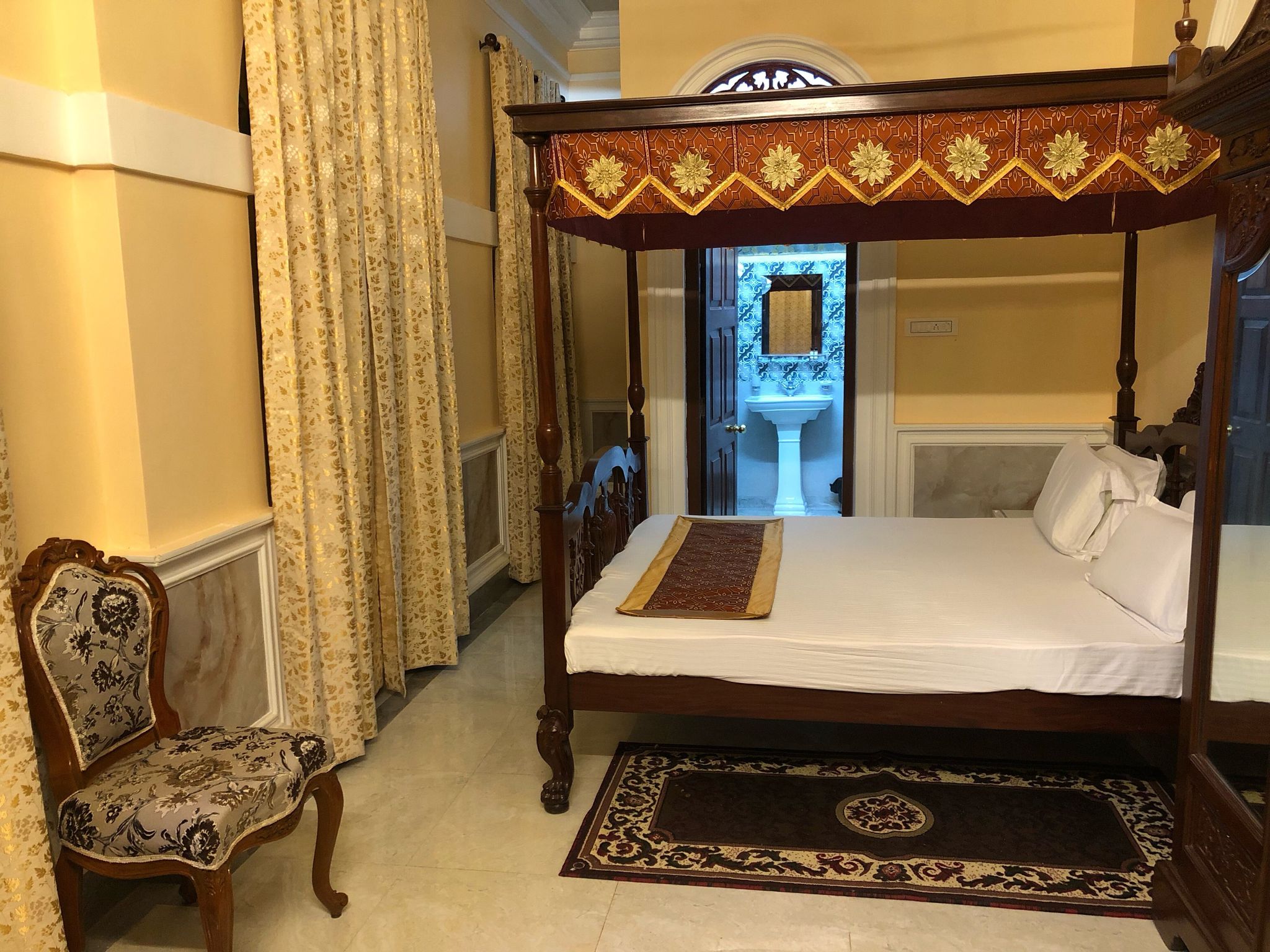 Royal Studio Suite