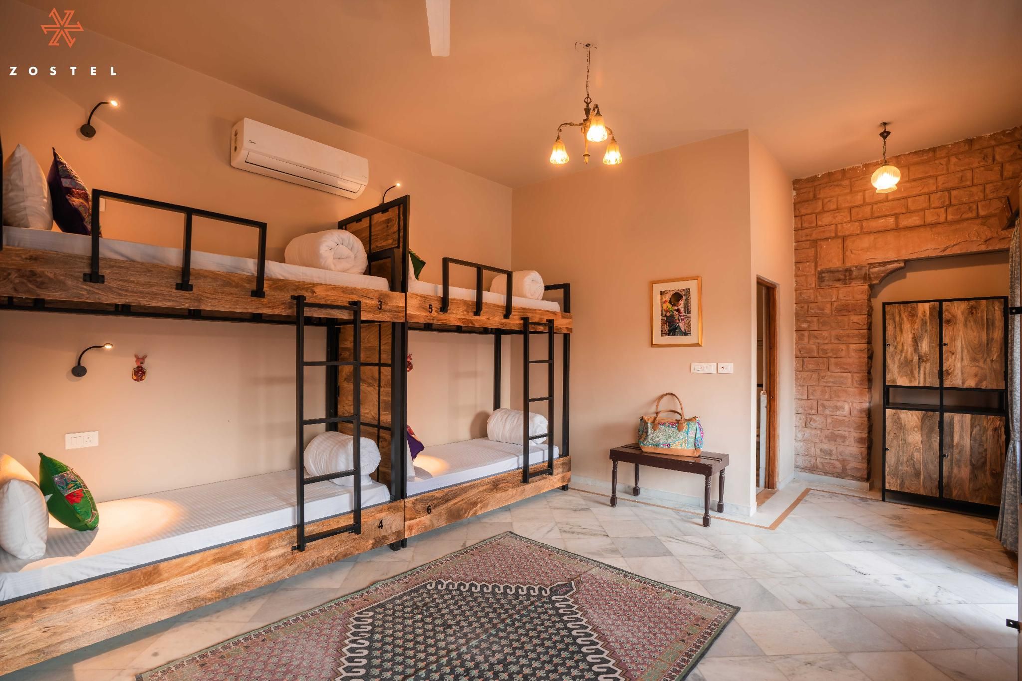 1 Person in 6-Bed Dormitory - Female Only