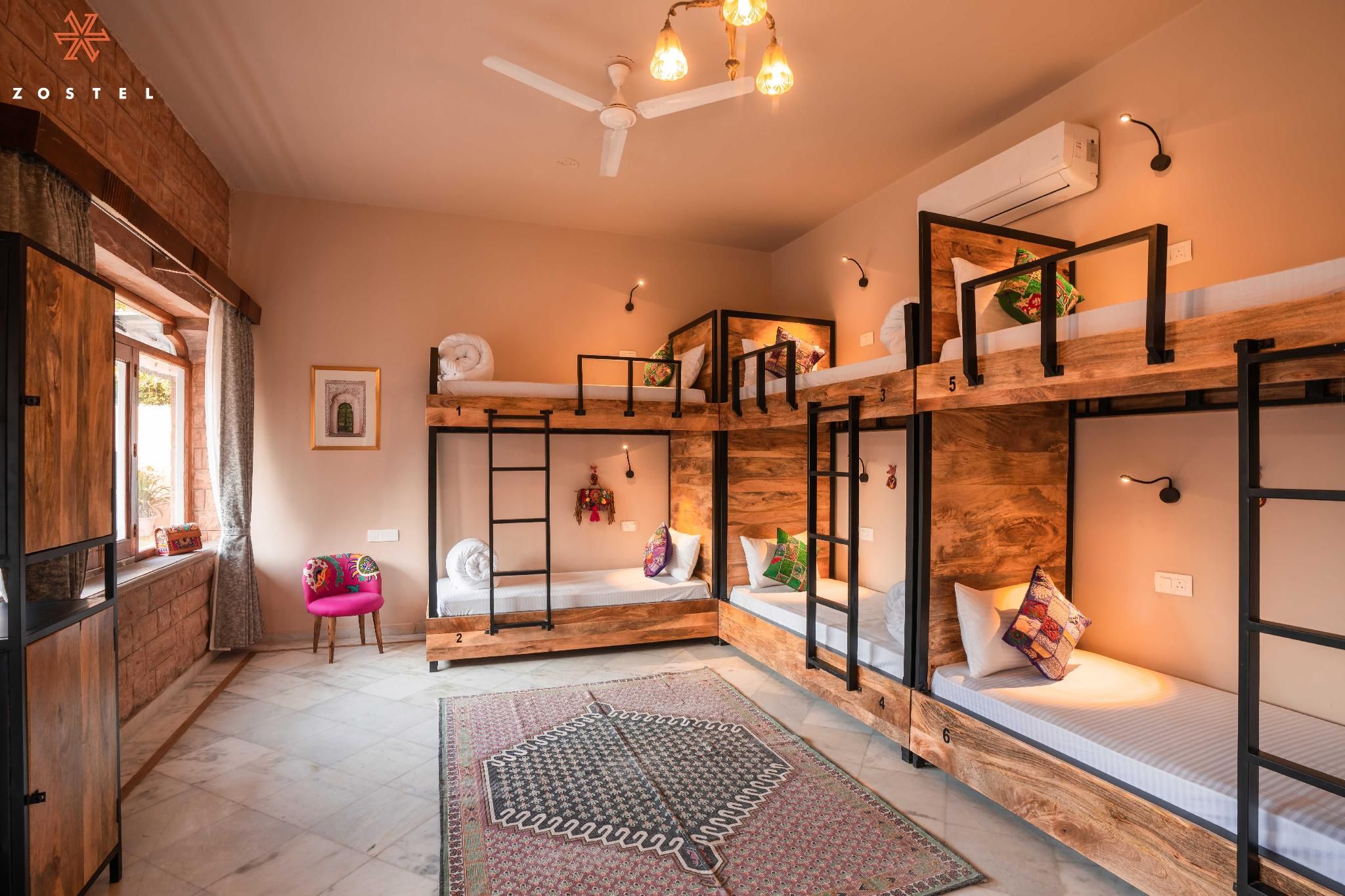 1 Person in 6-Bed Dormitory - Female Only