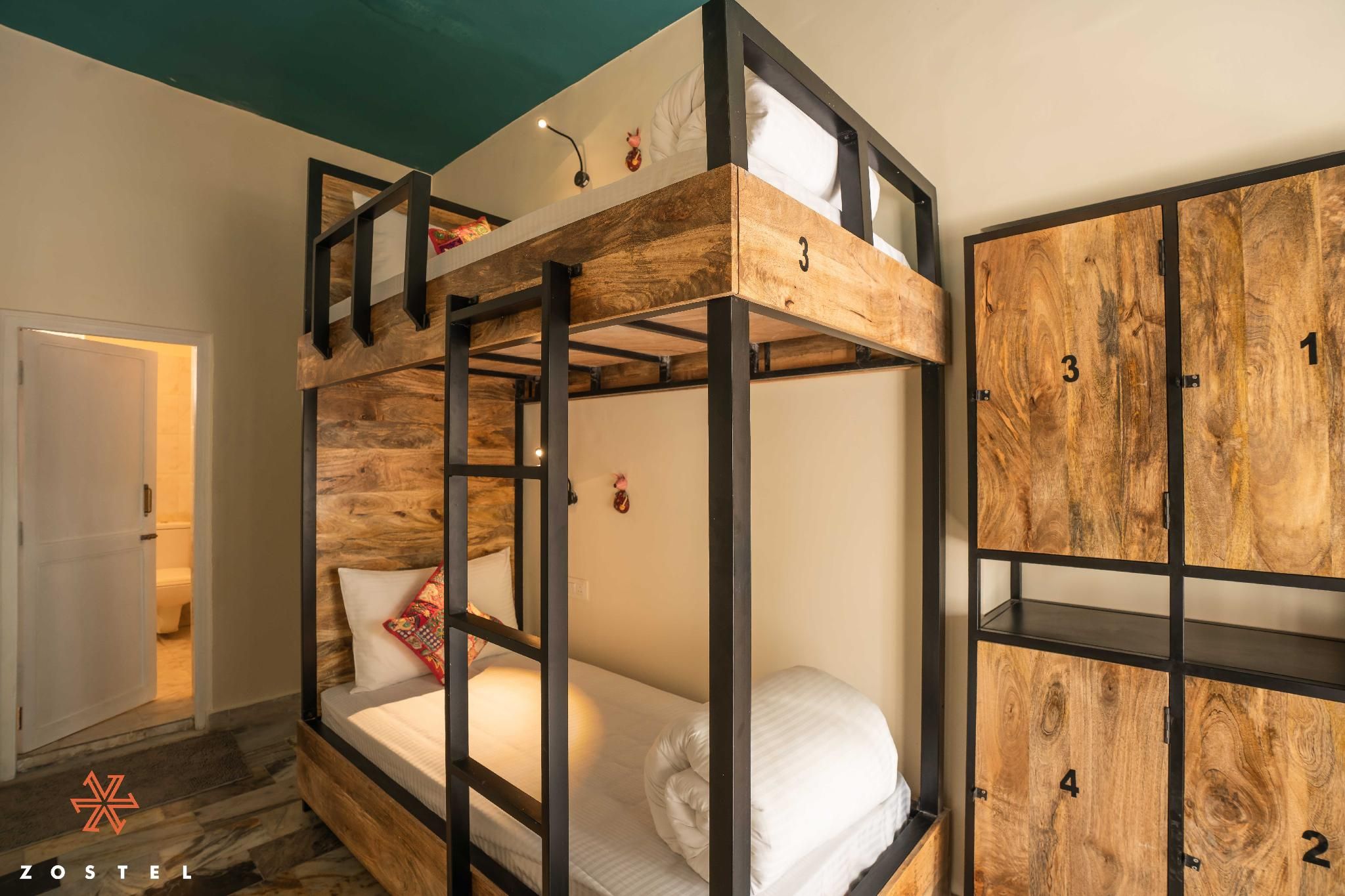 1 Person in 4-Bed Deluxe Dormitory - Mixed