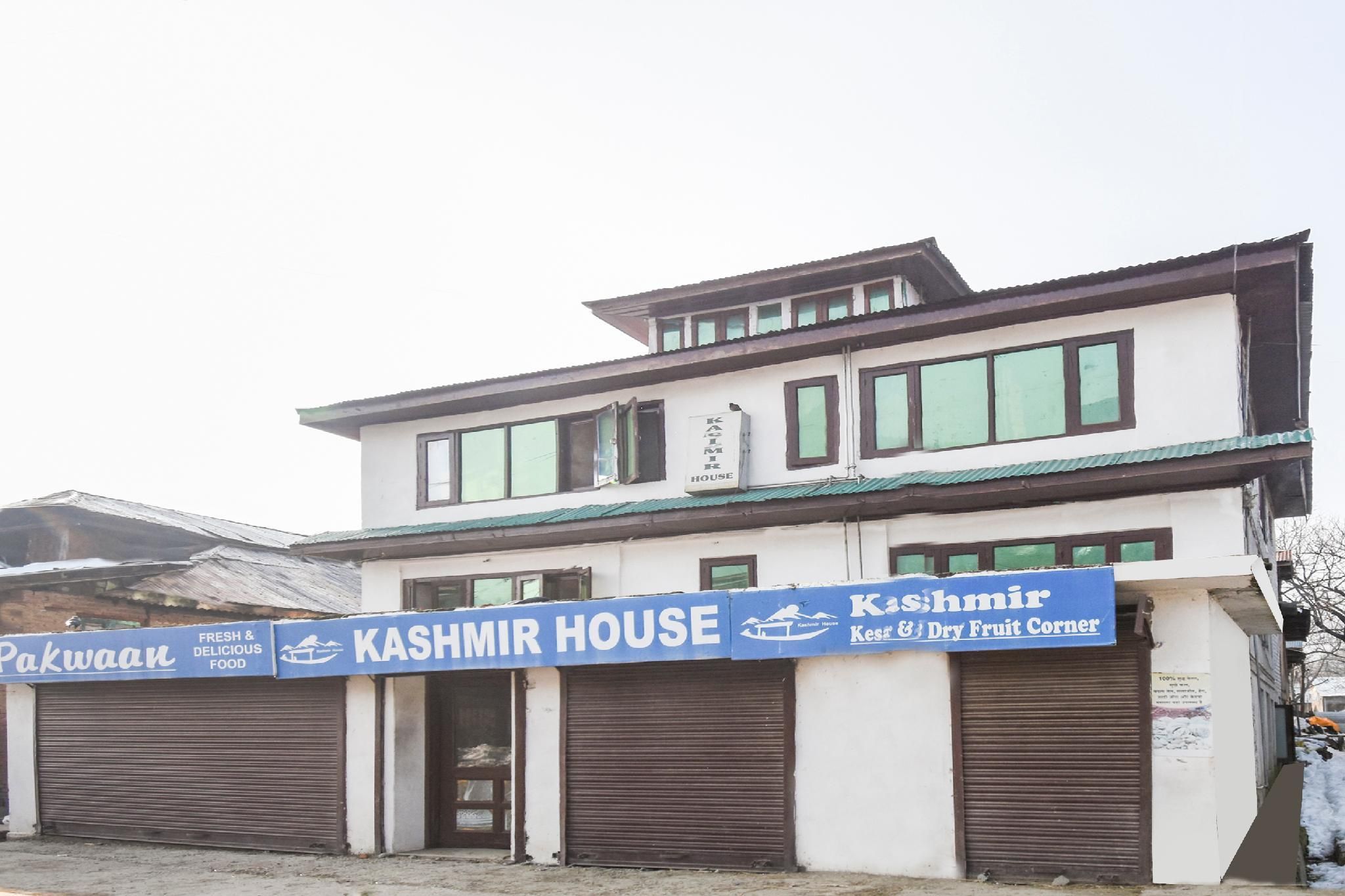 SPOT ON 65921 Kashmir House