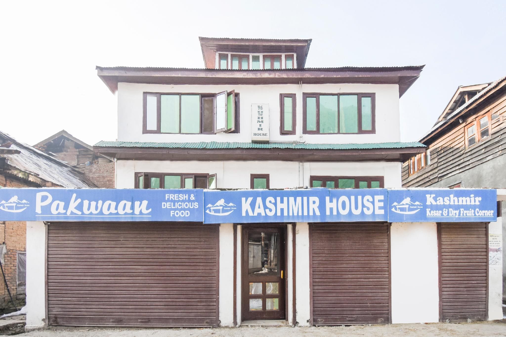 SPOT ON 65921 Kashmir House