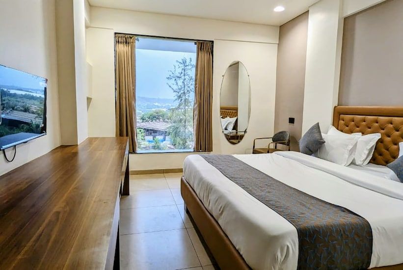 Hotel Majestic By NxtJen Hospitality Executive Room 7