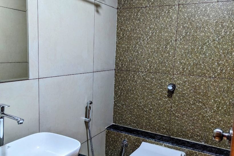 Hotel Majestic By NxtJen Hospitality Executive Room 16