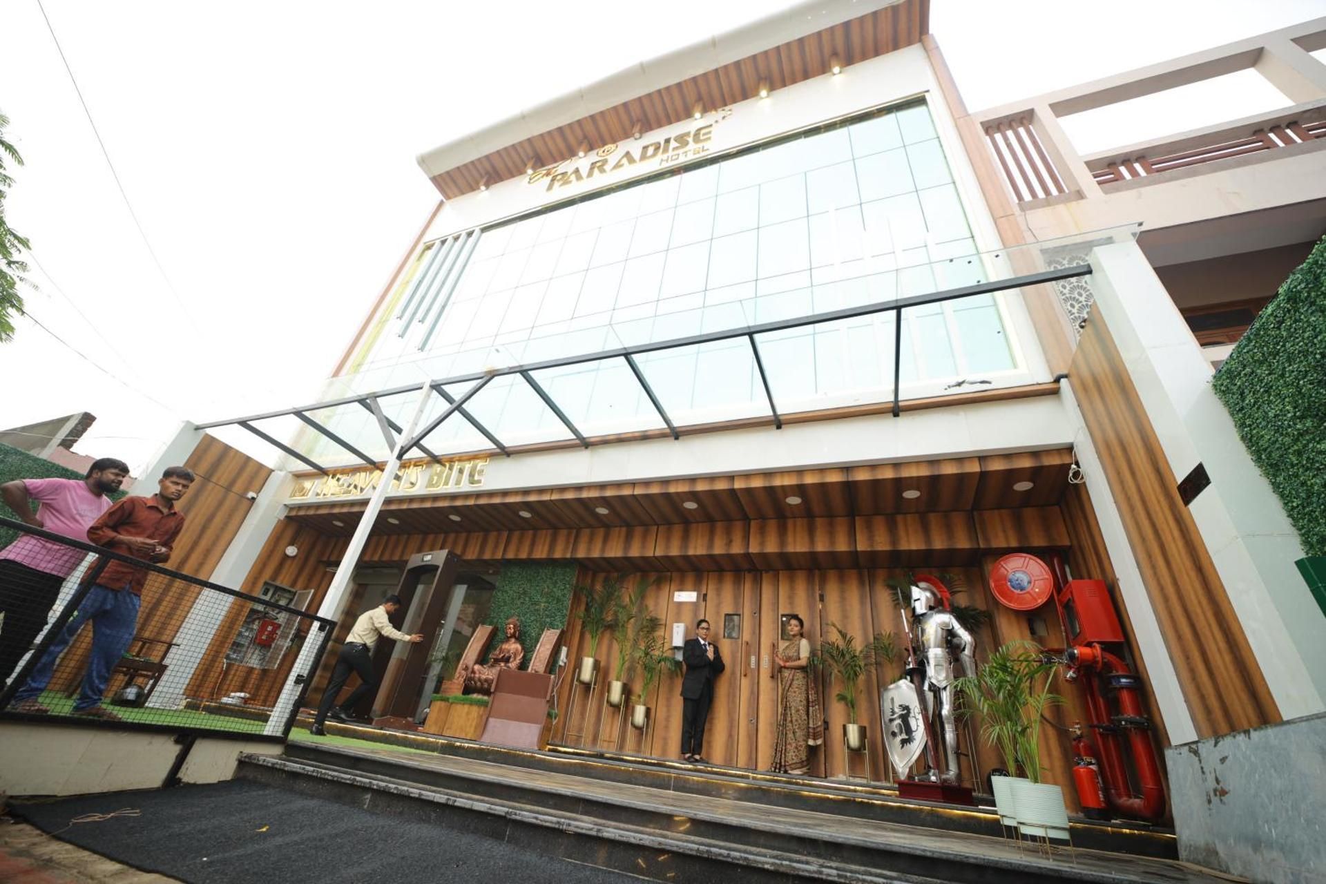 THE PARADISE HOTEL
