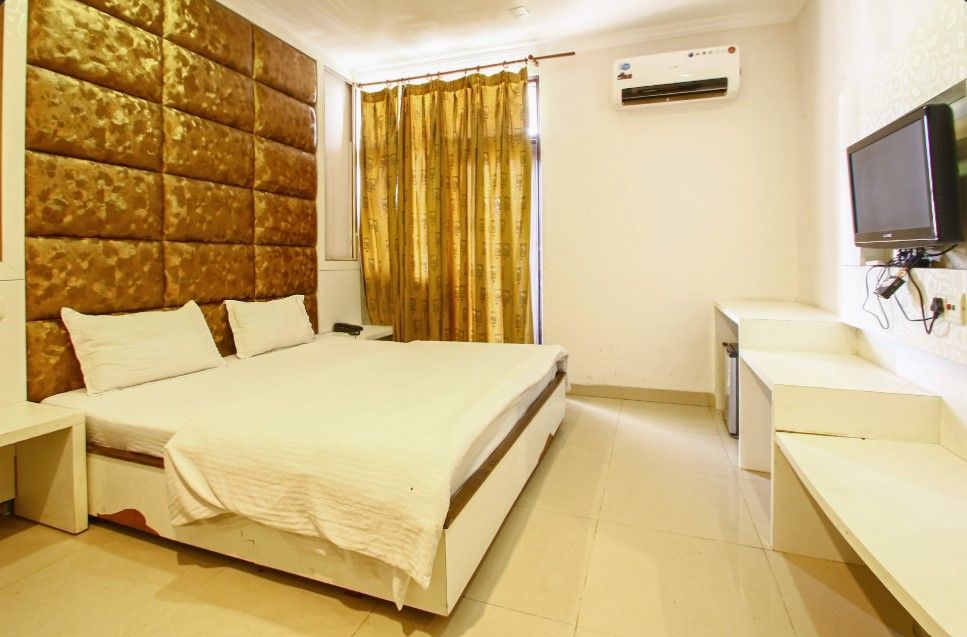 Super Deluxe Room