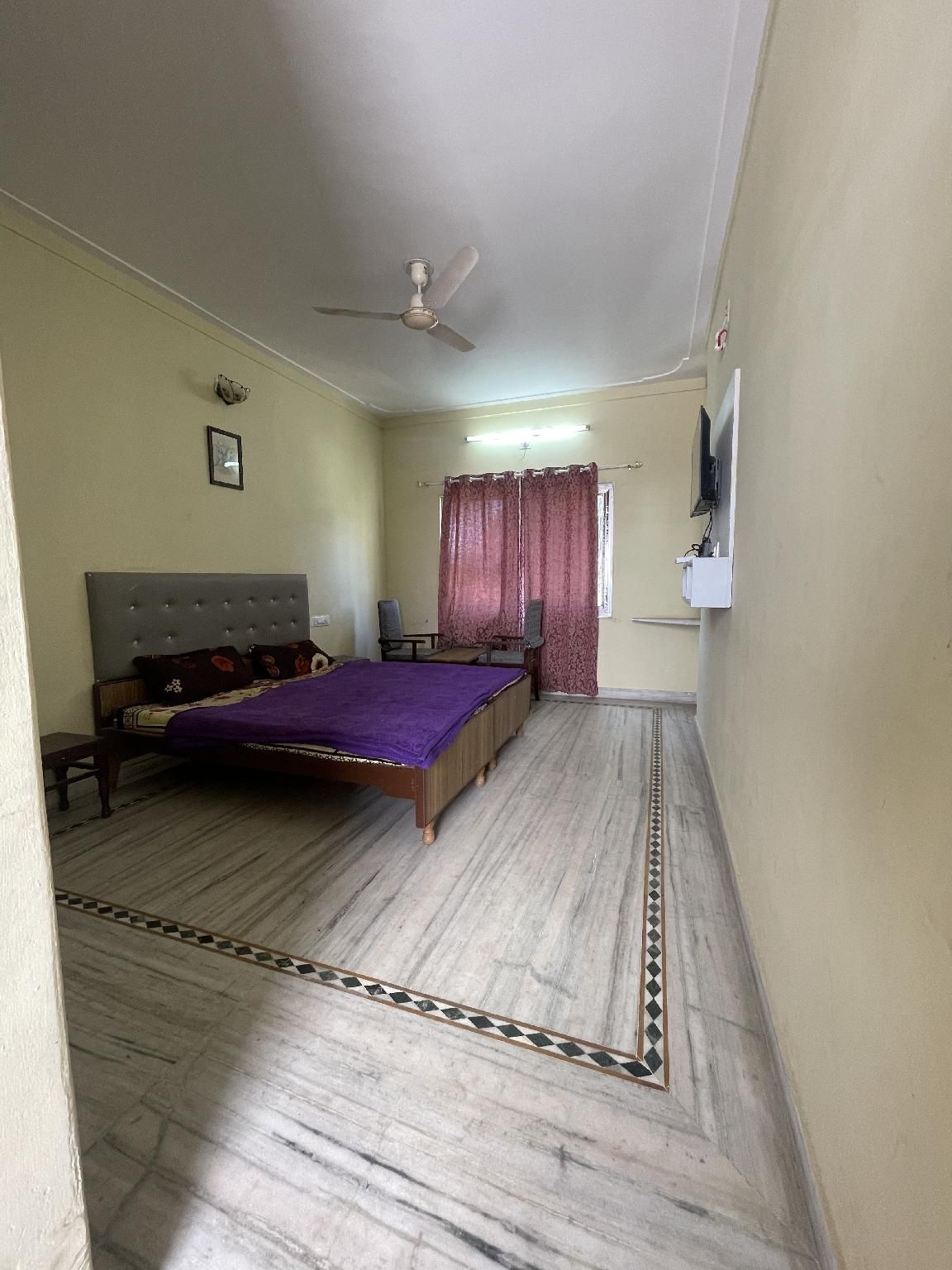 Hotel Raj Palace  Economy Double Room