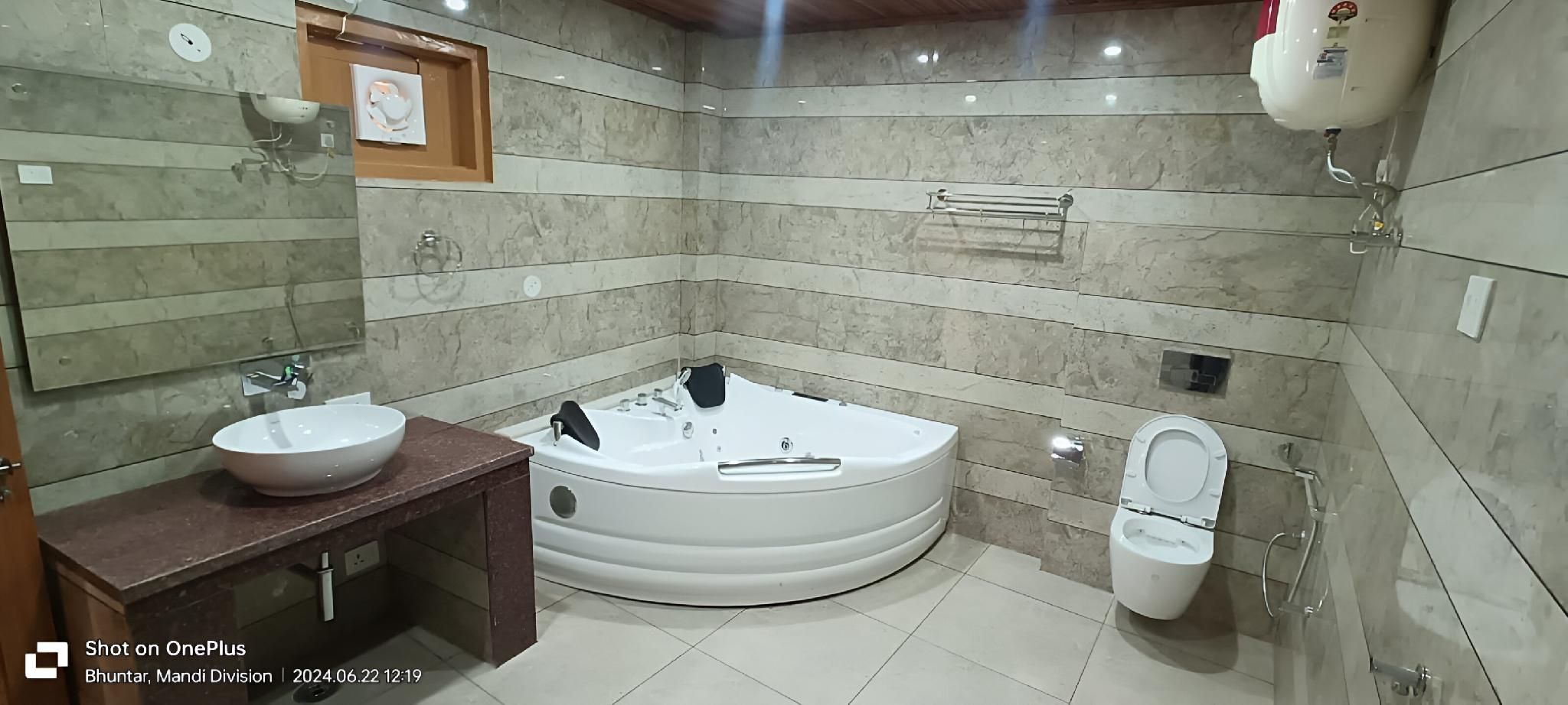 Jacuzzi Standard Room
