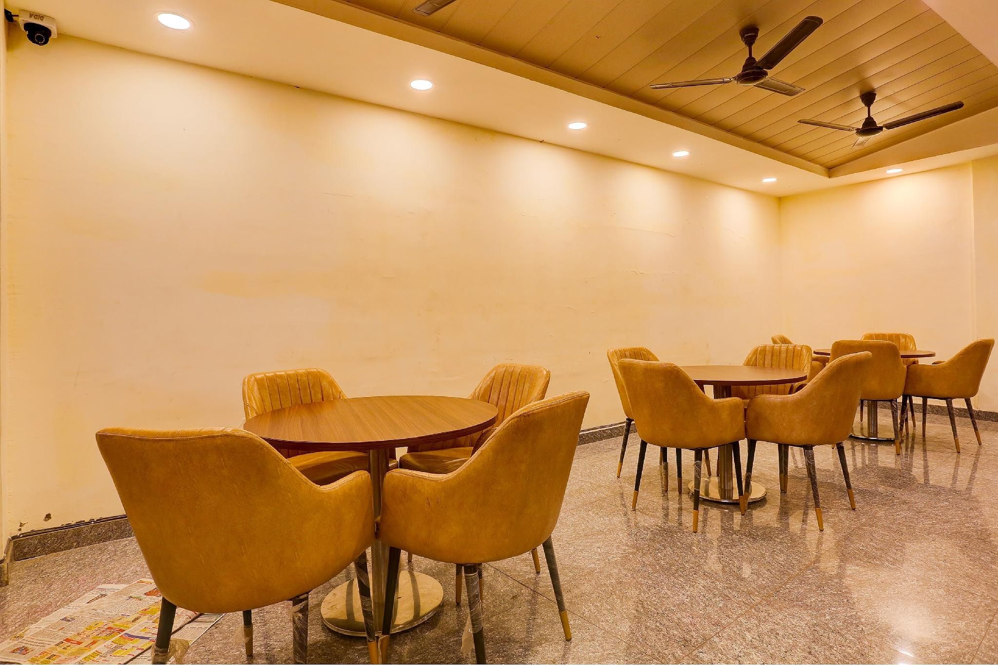 Food & Dining