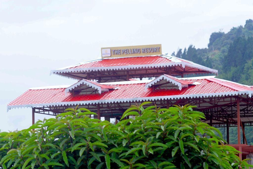 THE PELLING RESORT