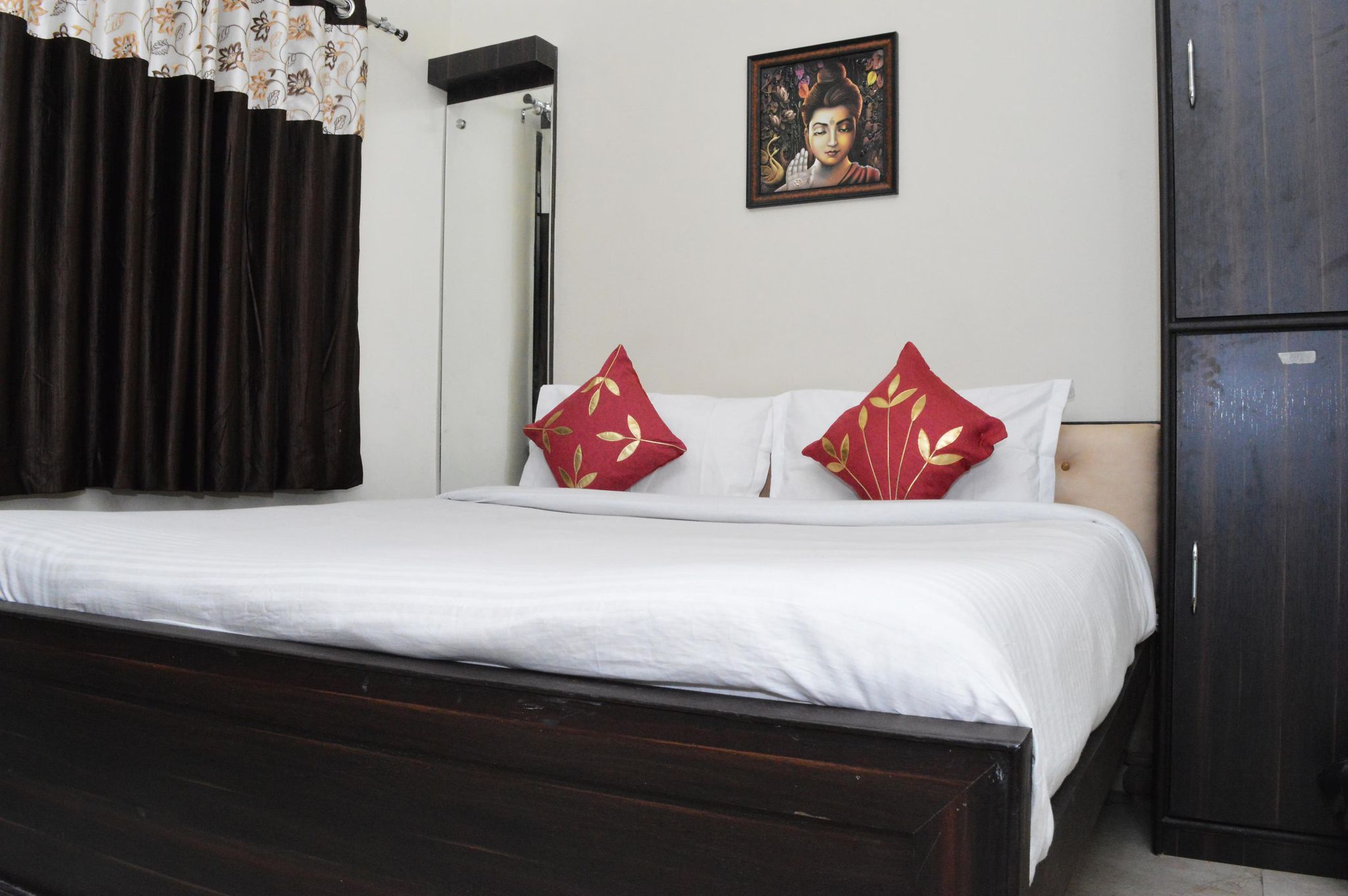 Balaji Palace  Deluxe AC Room 2