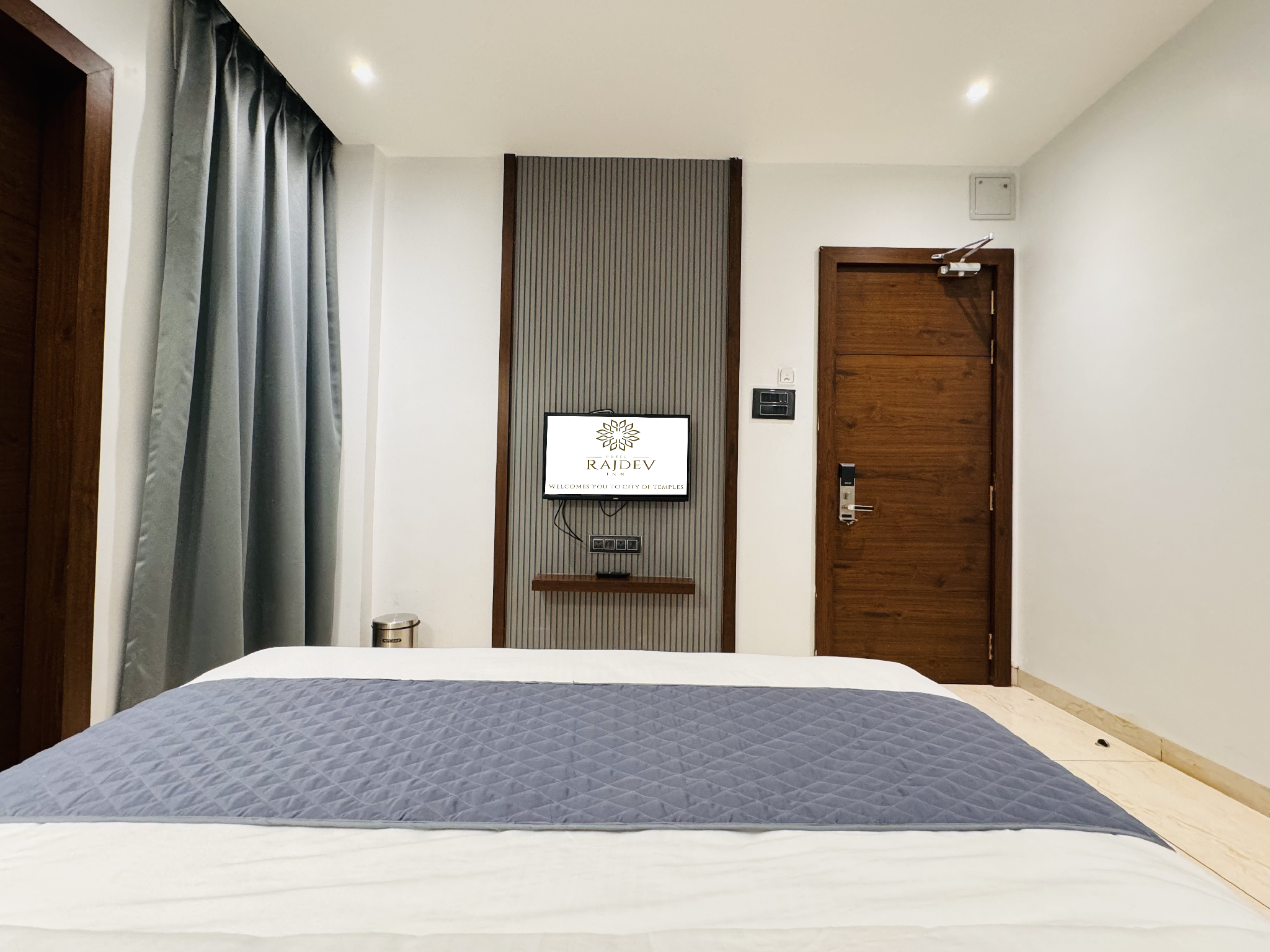 Hotel Rajdev Inn Deluxe Room 5