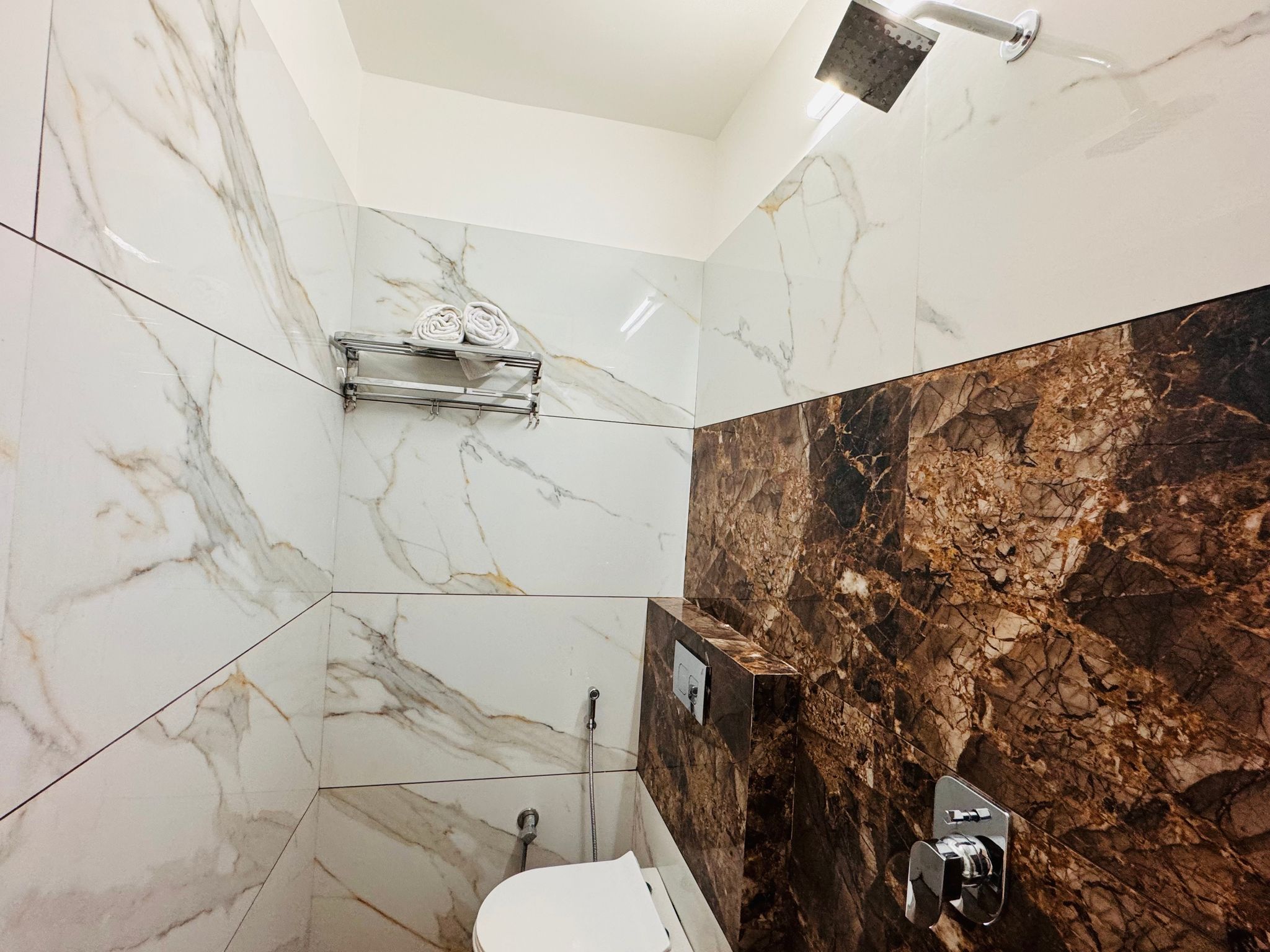 Hotel Rajdev Inn Deluxe Room 9