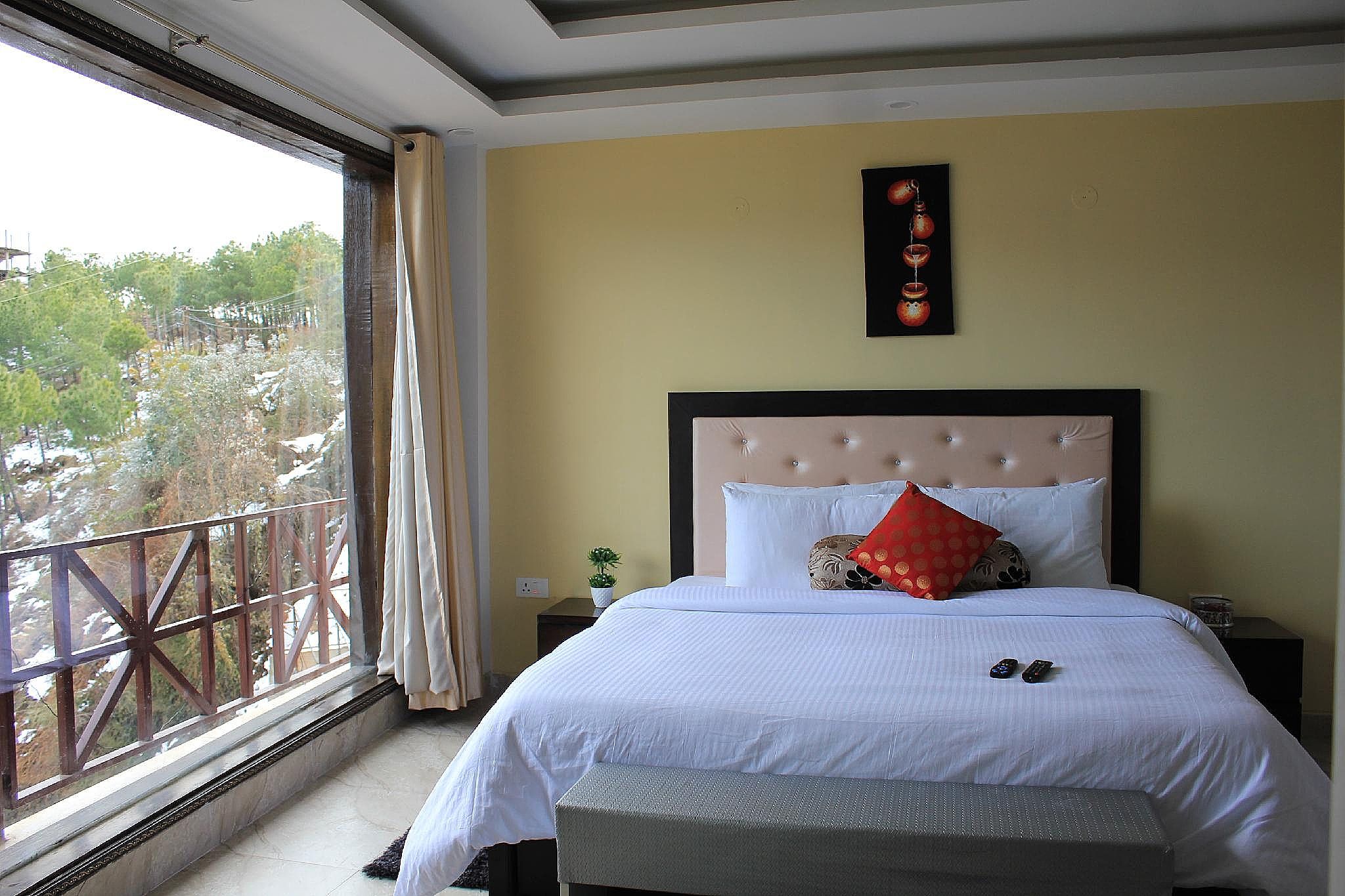 Family Apartment with Private Balcony